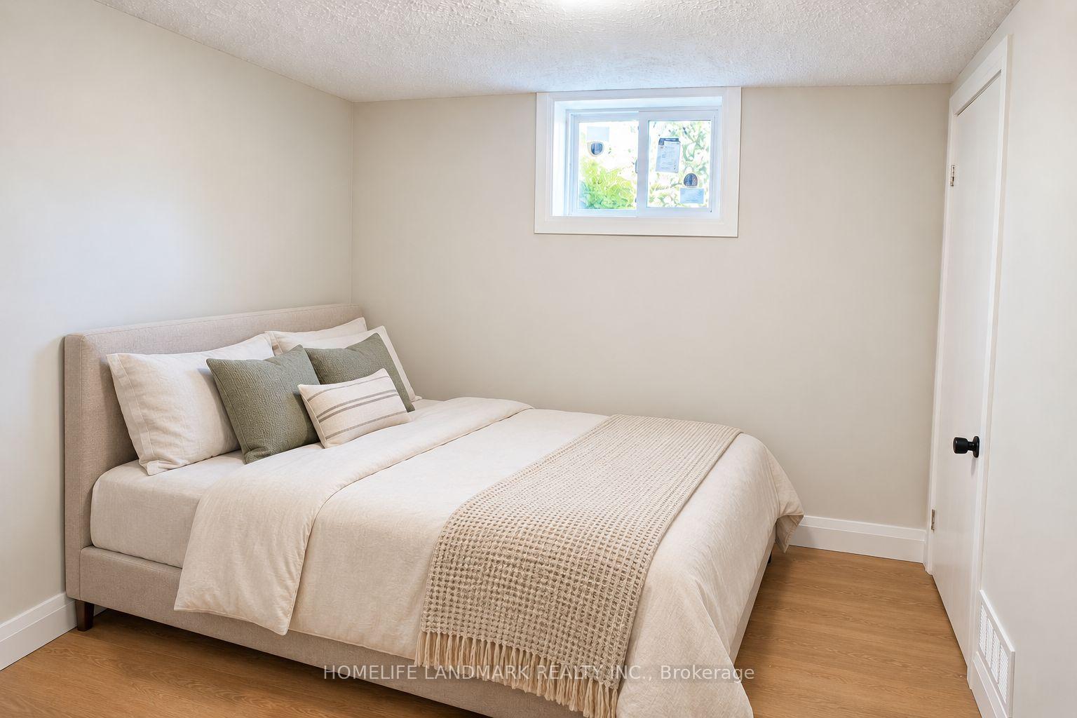 Photo 63 of 136 Grandview Avenue, Markham, Grandview — HOMEH