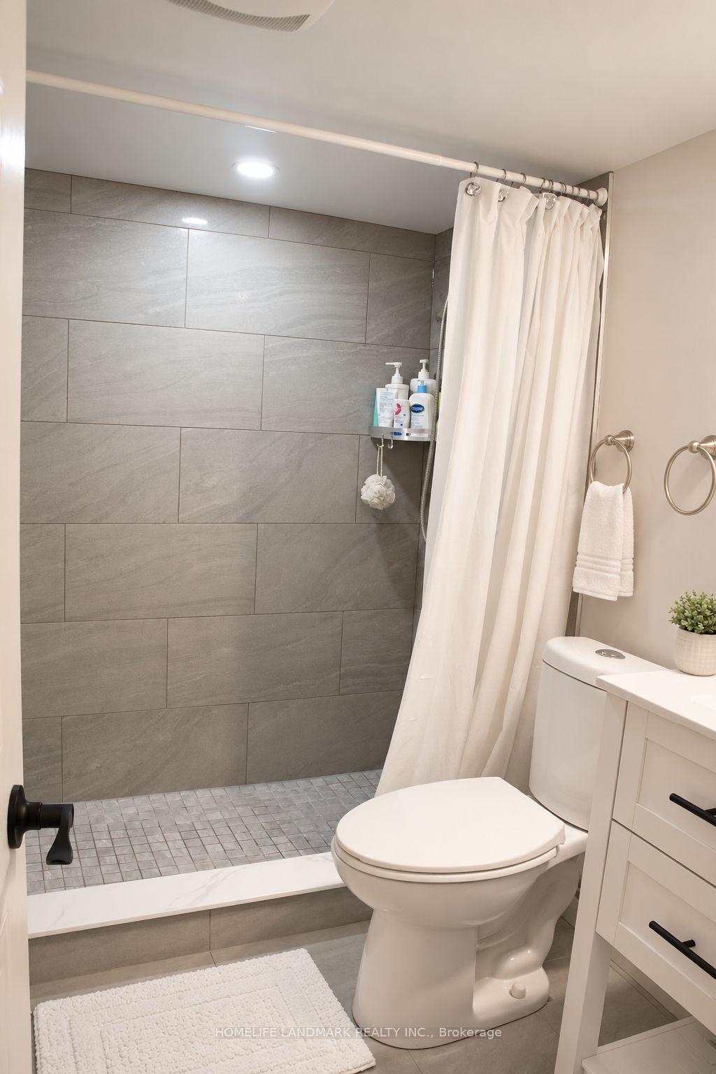 Photo 67 of 136 Grandview Avenue, Markham, Grandview — HOMEH