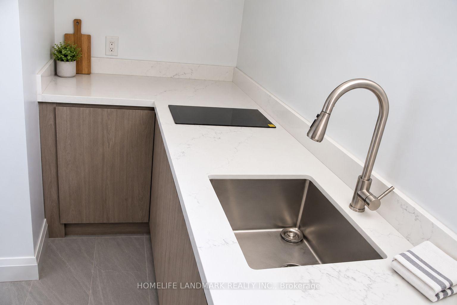 Photo 73 of 136 Grandview Avenue, Markham, Grandview — HOMEH