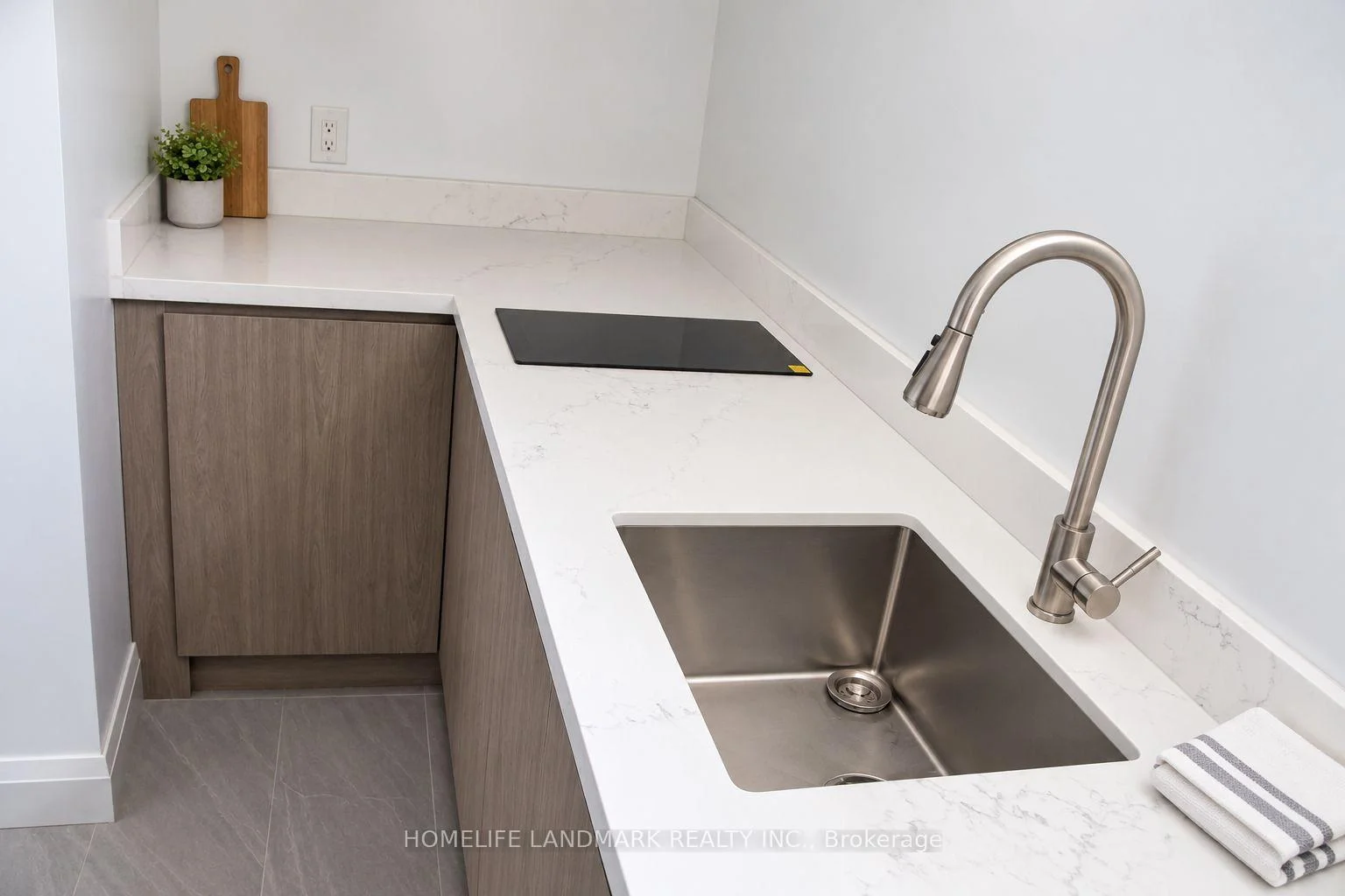 Photo 28 of 136 Grandview Avenue, Markham, Grandview — HOMEH