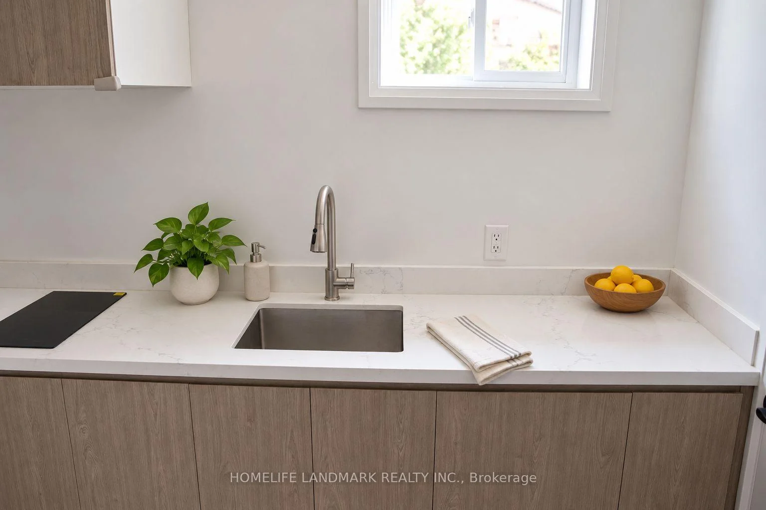 Photo 40 of 136 Grandview Avenue, Markham, Grandview — HOMEH