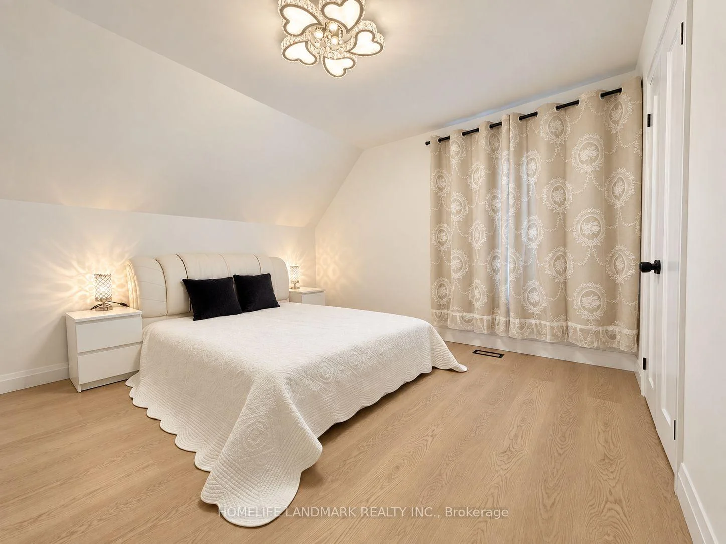 Photo 66 of 136 Grandview Avenue, Markham, Grandview — HOMEH