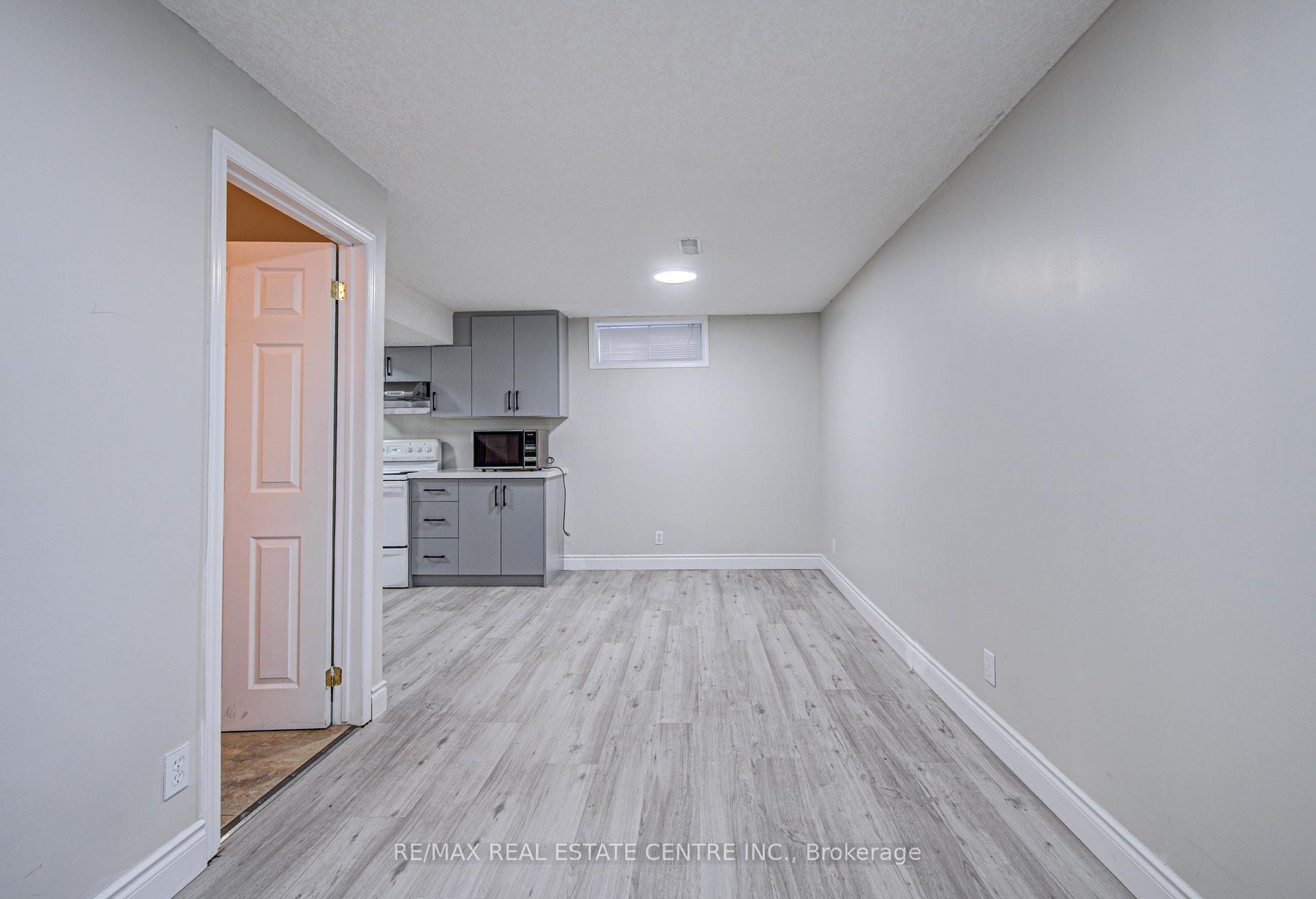 Photo 28 of 155 Highbrook Street, Kitchener, Laurentian Hills/Country Hills W — HOMEH