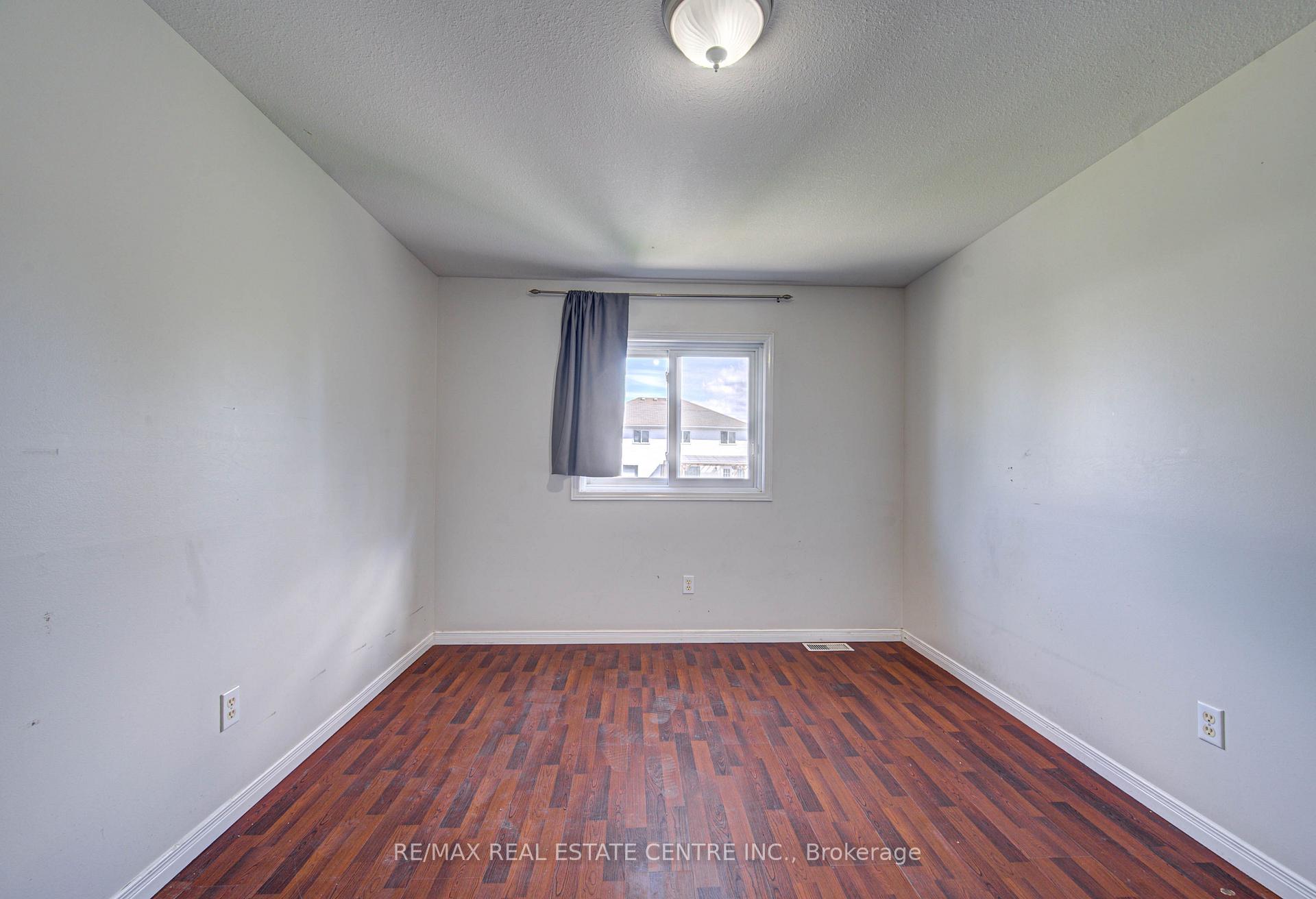 Photo 31 of 155 Highbrook Street, Kitchener, Laurentian Hills/Country Hills W — HOMEH