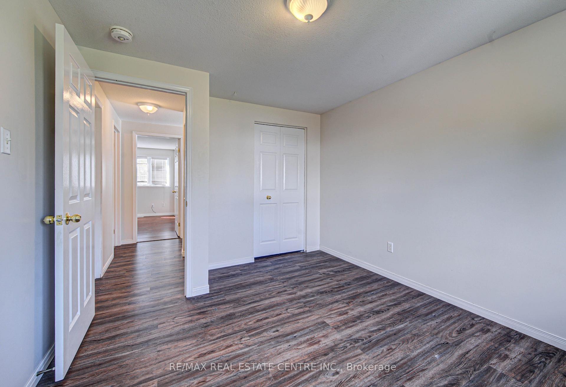 Photo 37 of 155 Highbrook Street, Kitchener, Laurentian Hills/Country Hills W — HOMEH