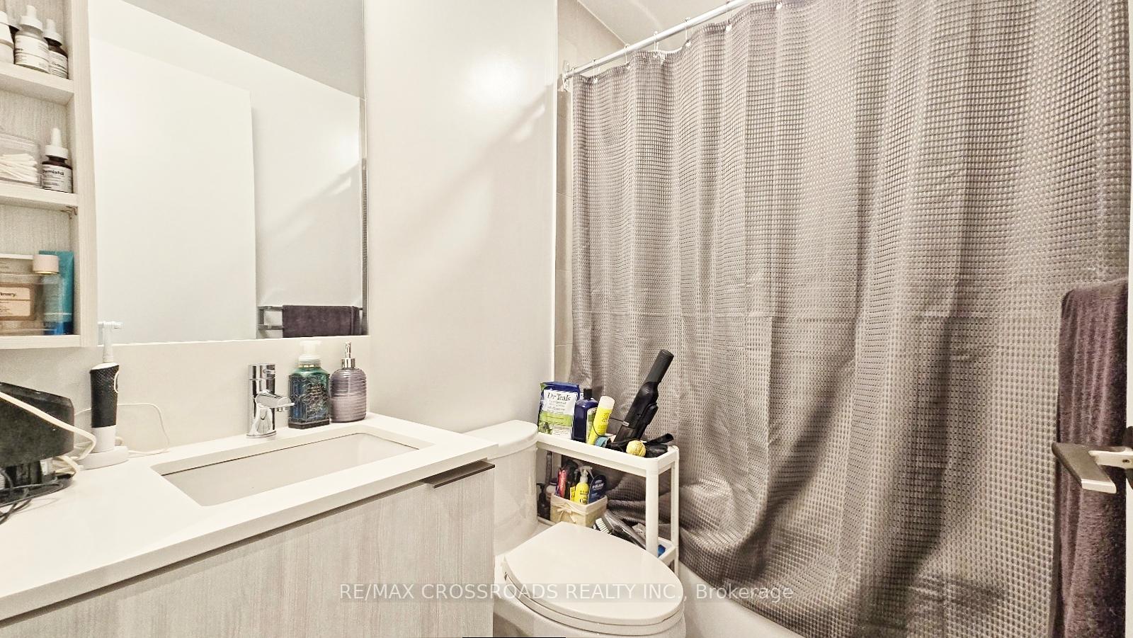 Photo 6 of Unit 1611, 1000 Portage Parkway, Vaughan, Vaughan Corporate Centre — HOMEH