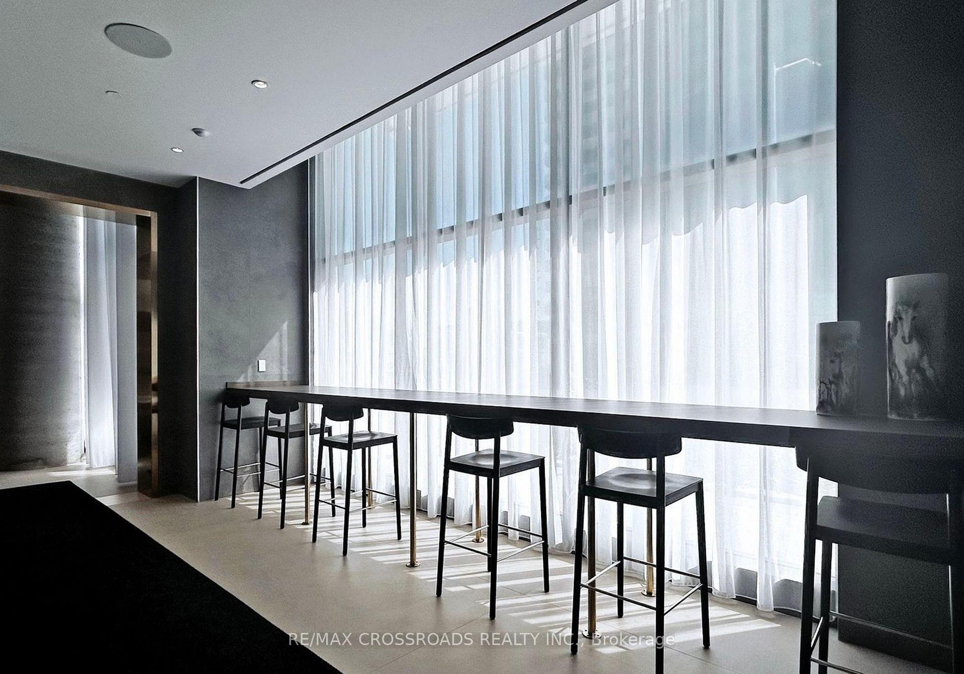 Photo 12 of Unit 1611, 1000 Portage Parkway, Vaughan, Vaughan Corporate Centre — HOMEH