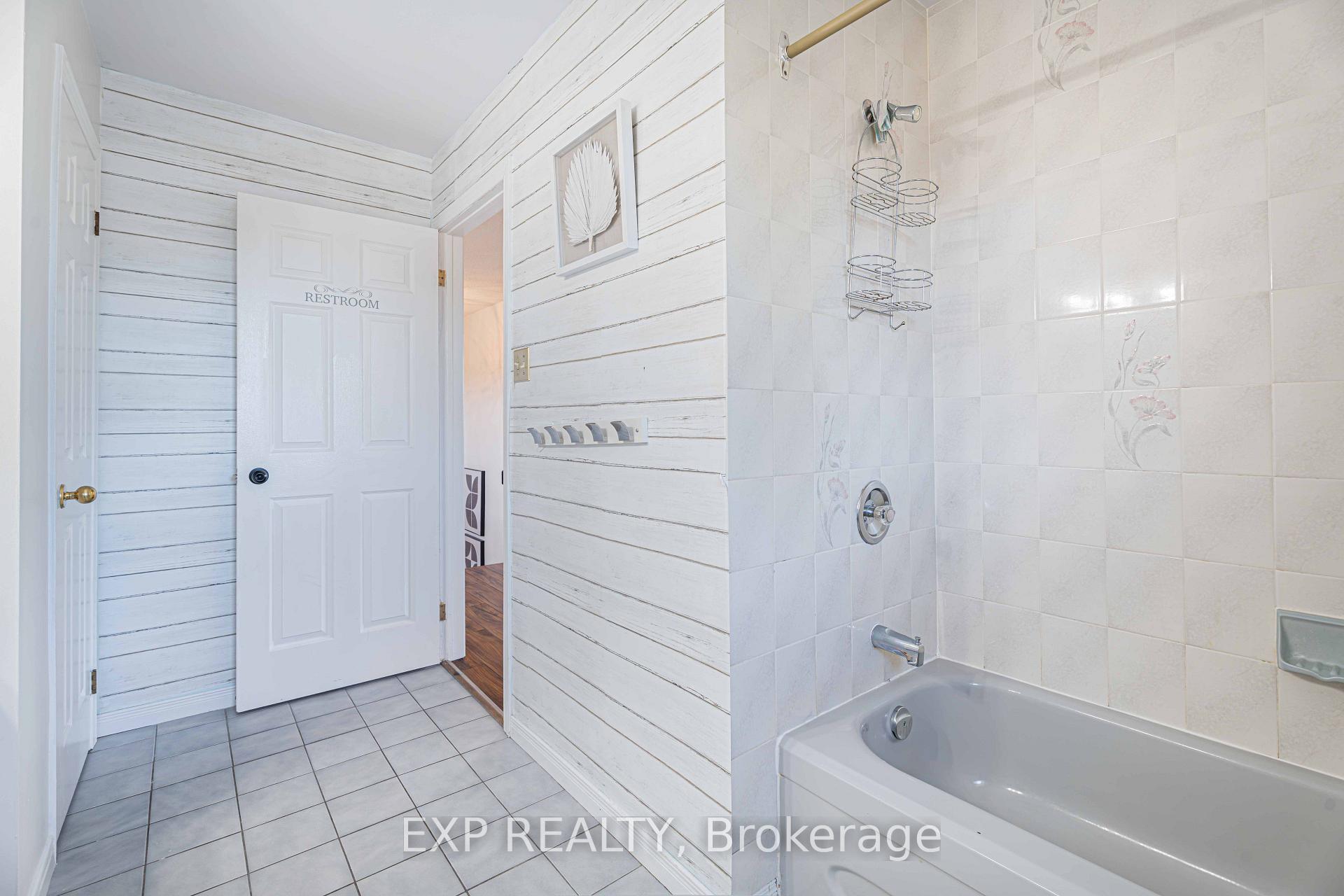 Photo 34 of 1950 Mapleridge Drive, Peterborough, Monaghan Ward 2 — HOMEH