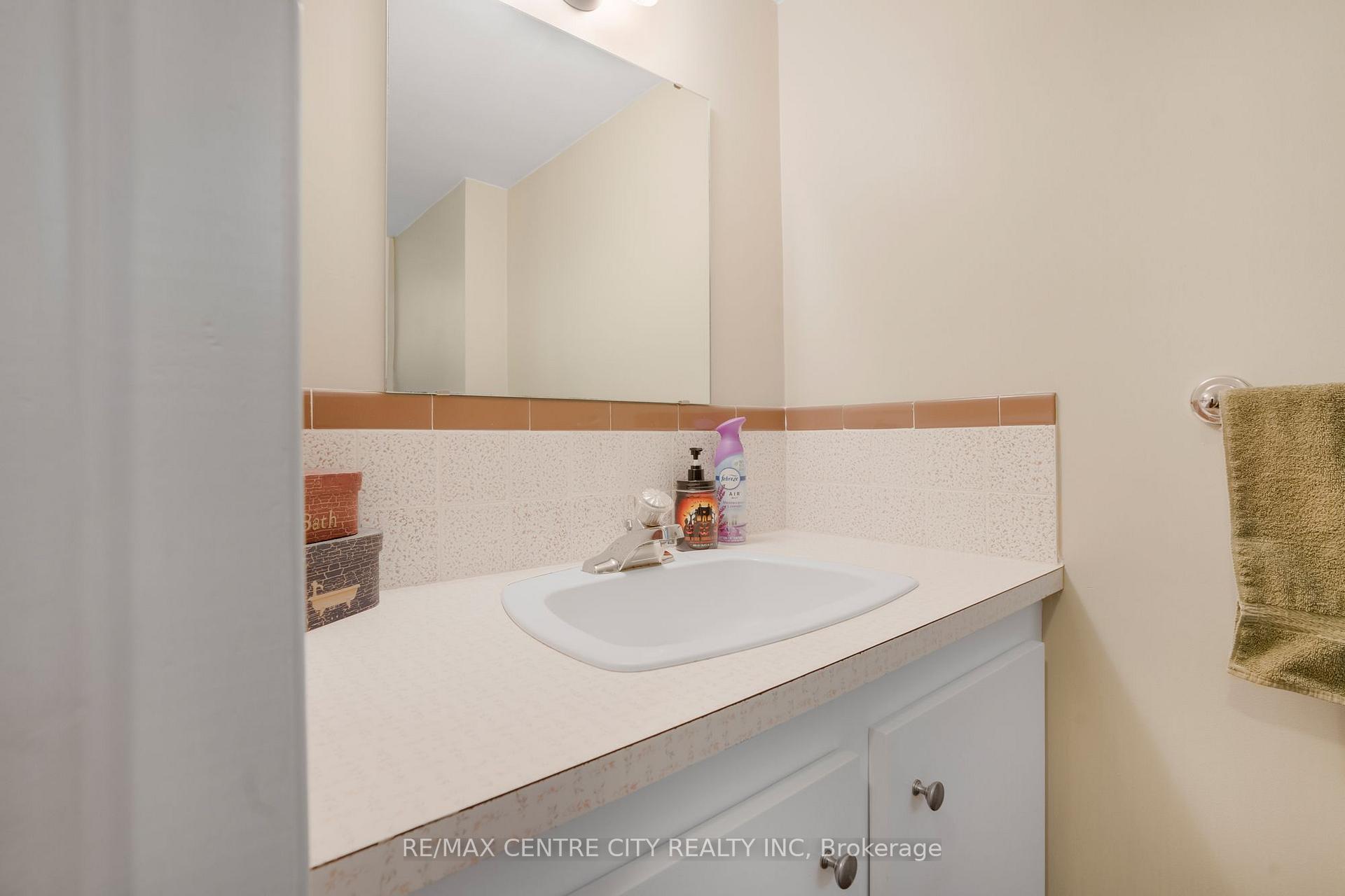 Photo 24 of 4 Quail Place, Chatham-Kent, NW — HOMEH