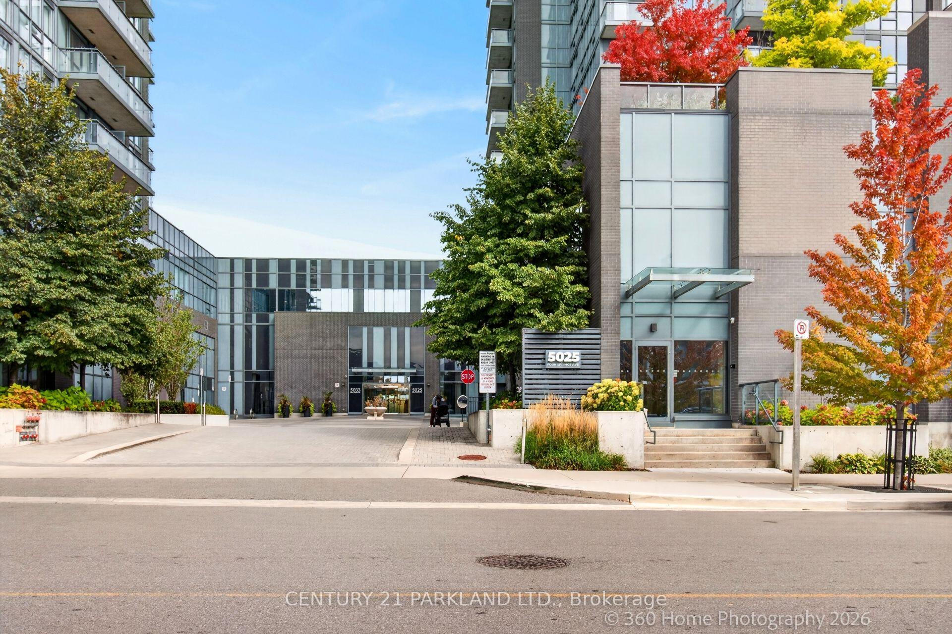 Photo of Unit 905, 5025 Four Springs Avenue E