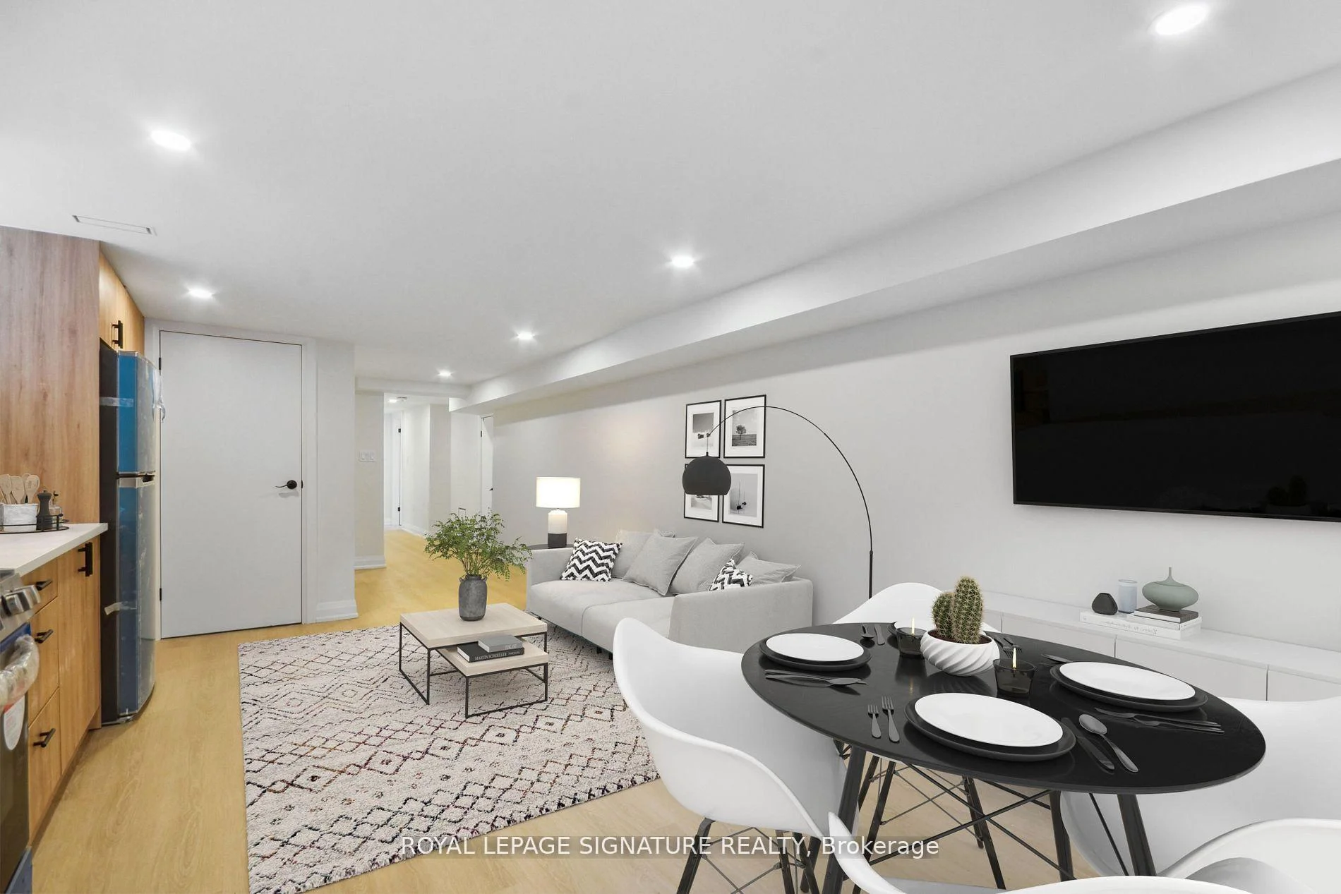 Photo 13 of Unit Lower, 129 Kenilworth Avenue, Toronto, The Beaches — HOMEH