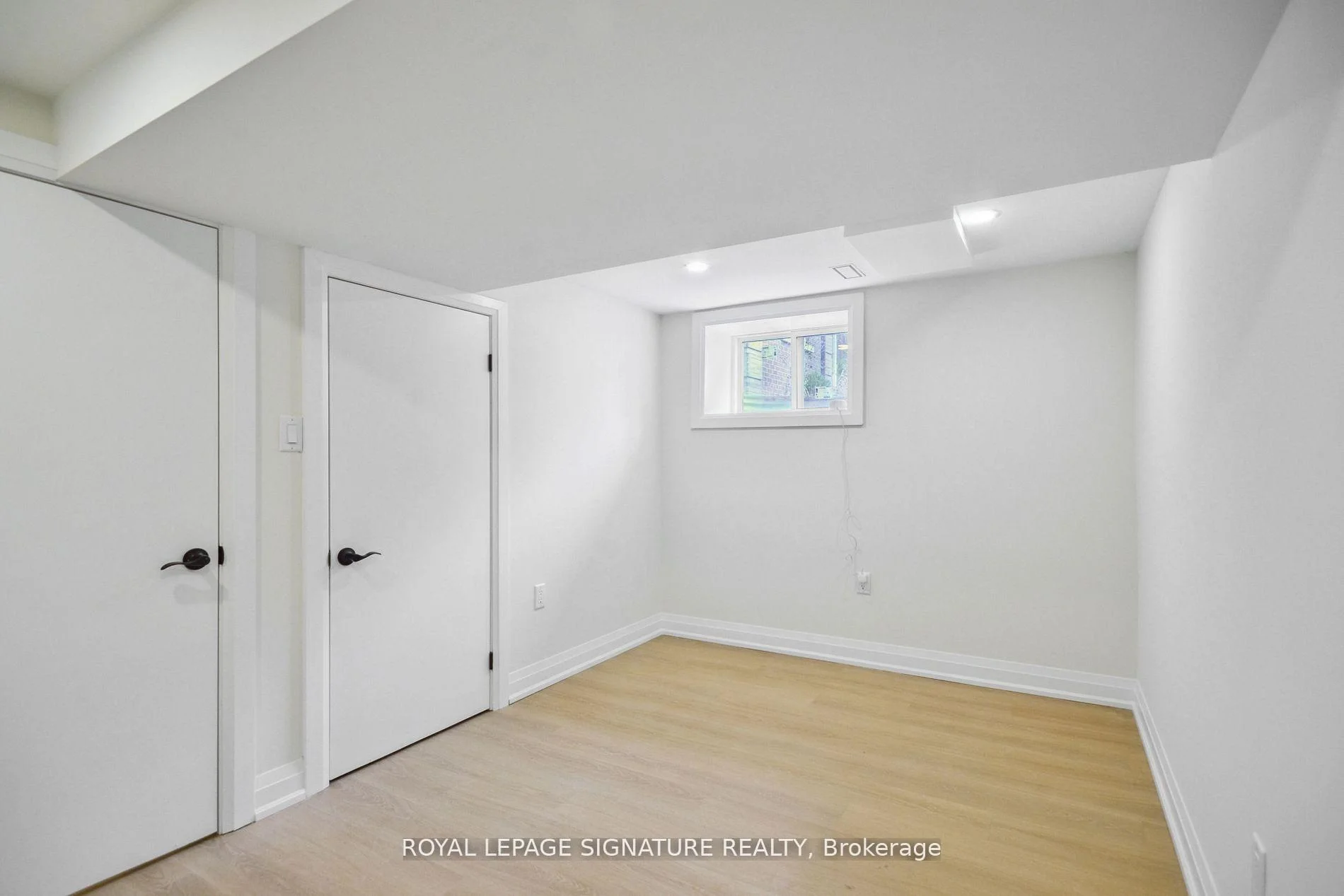 Photo 18 of Unit Lower, 129 Kenilworth Avenue, Toronto, The Beaches — HOMEH
