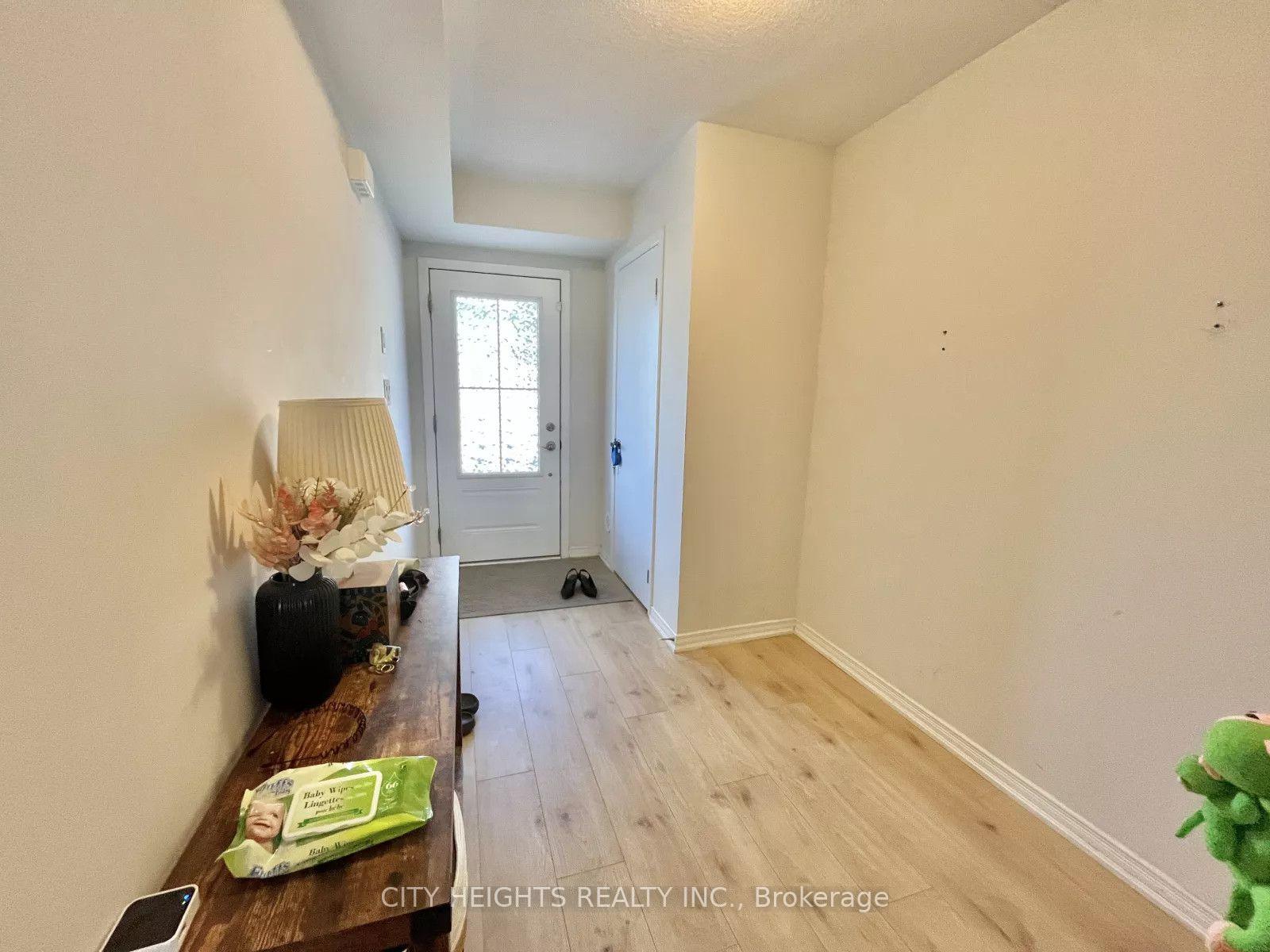 Photo 2 of 92 Jerome Way, Clarington, Bowmanville — HOMEH