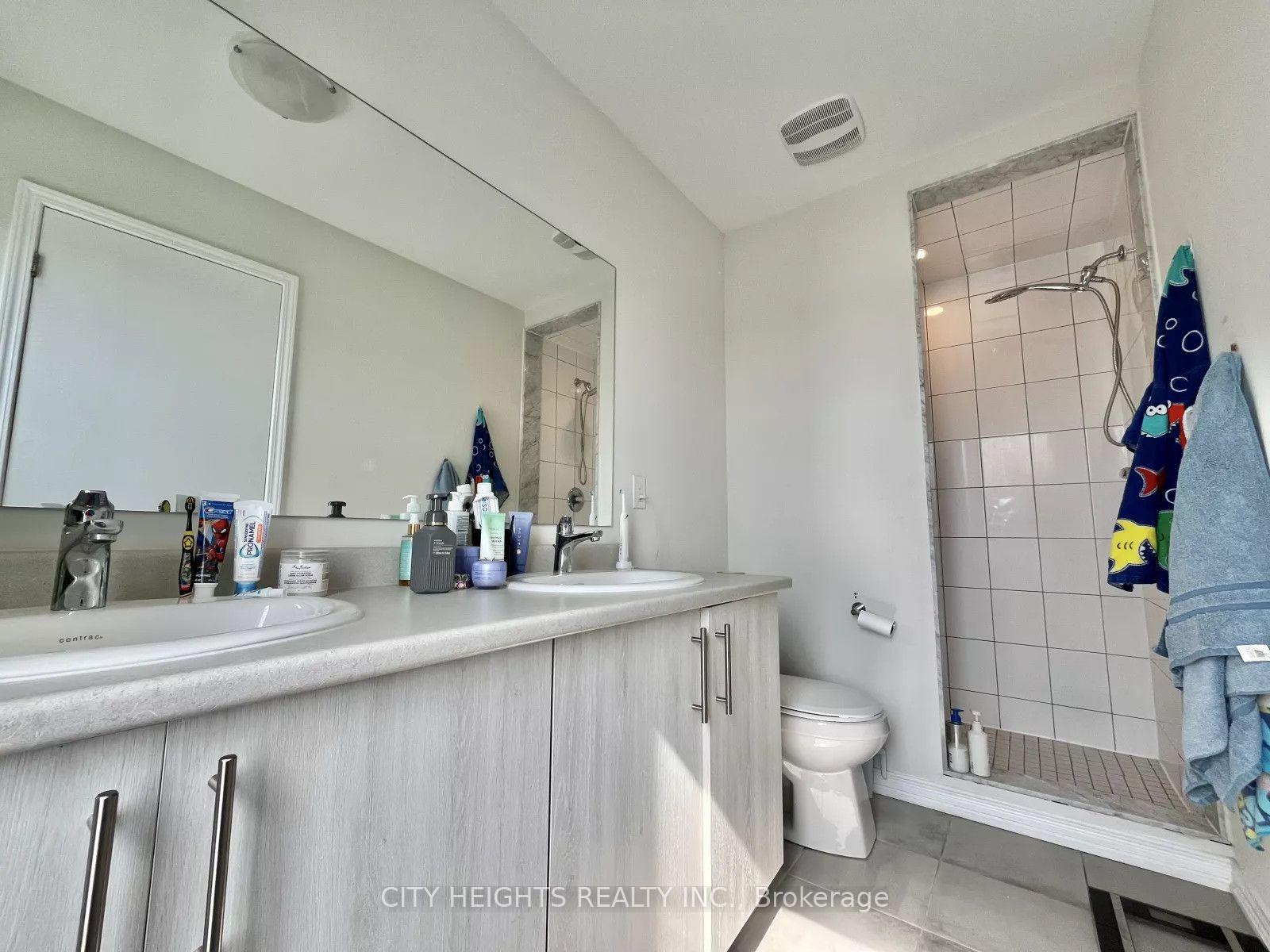 Photo 16 of 92 Jerome Way, Clarington, Bowmanville — HOMEH