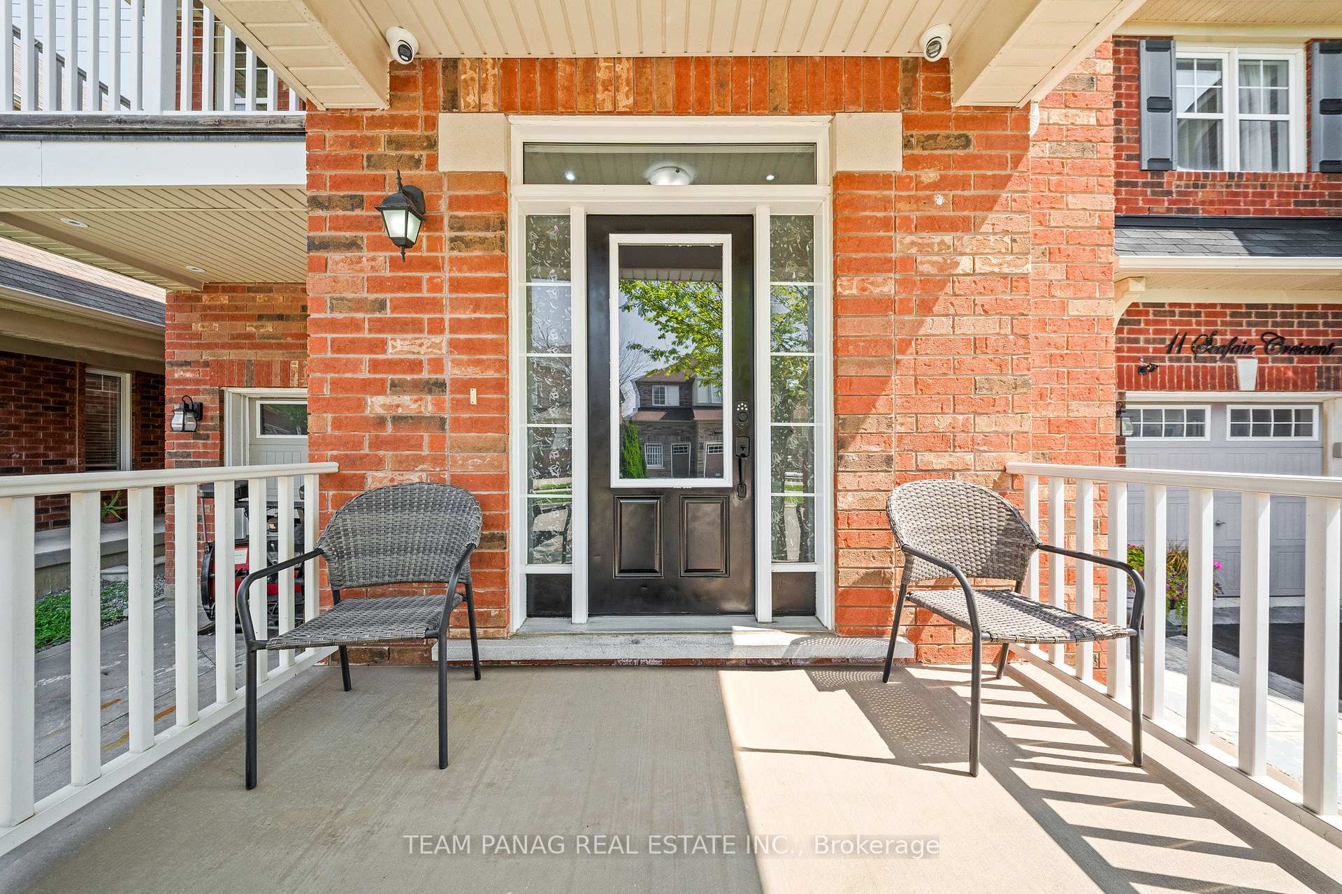 Photo 6 of 13 Seafair Crescent, Brampton, Fletcher's West — HOMEH