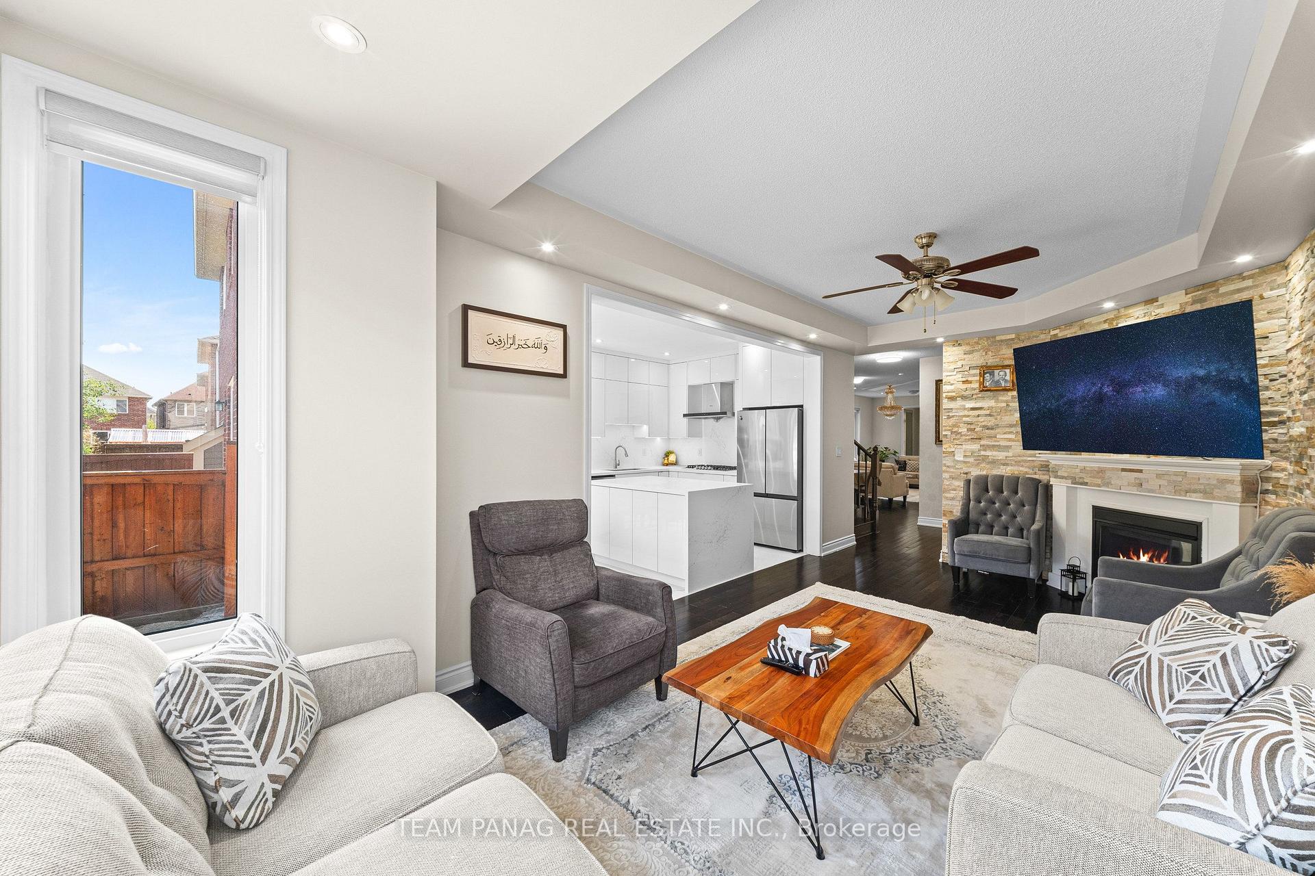 Photo 17 of 13 Seafair Crescent, Brampton, Fletcher's West — HOMEH