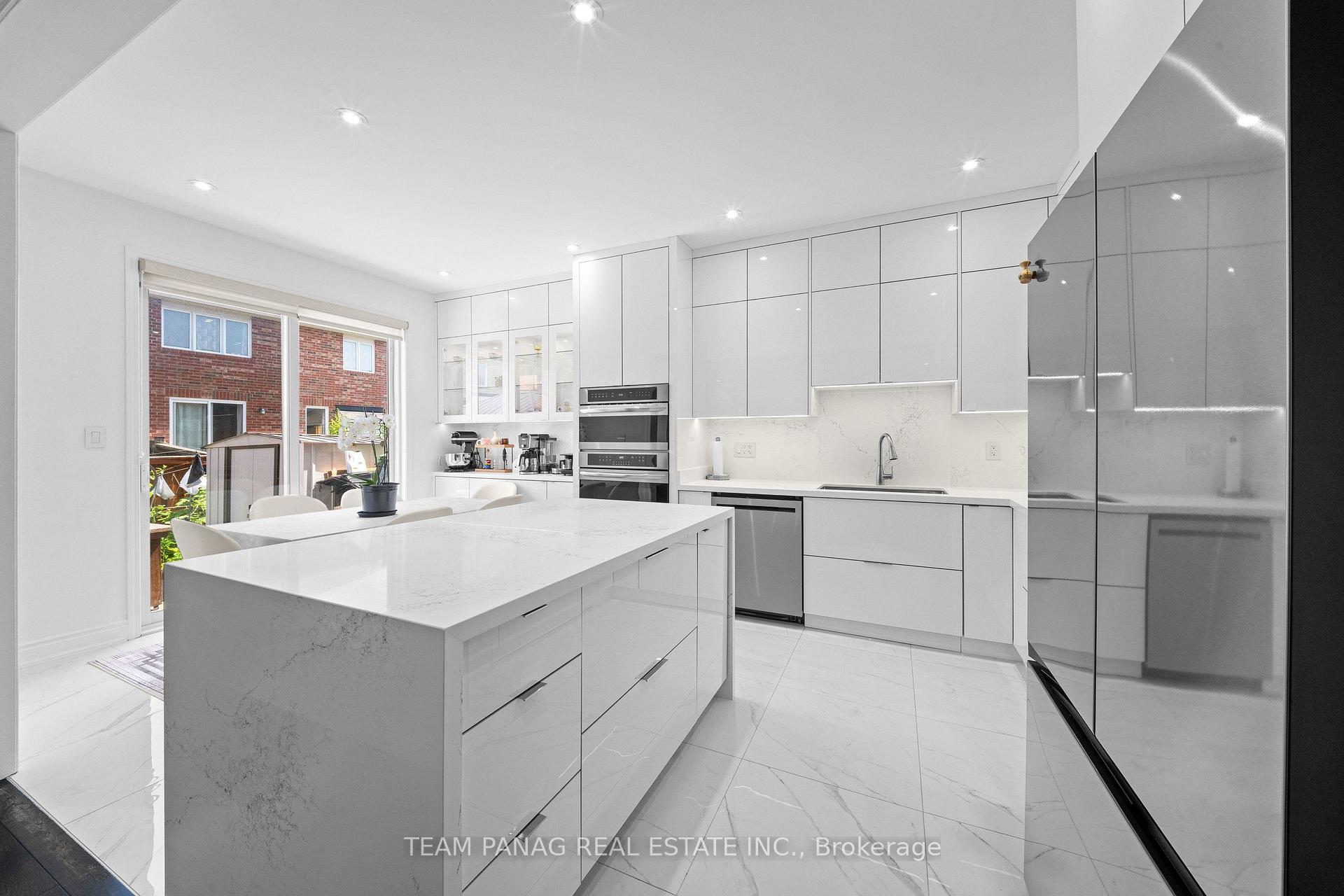 Photo 1 of 13 Seafair Crescent, Brampton, Fletcher's West — HOMEH