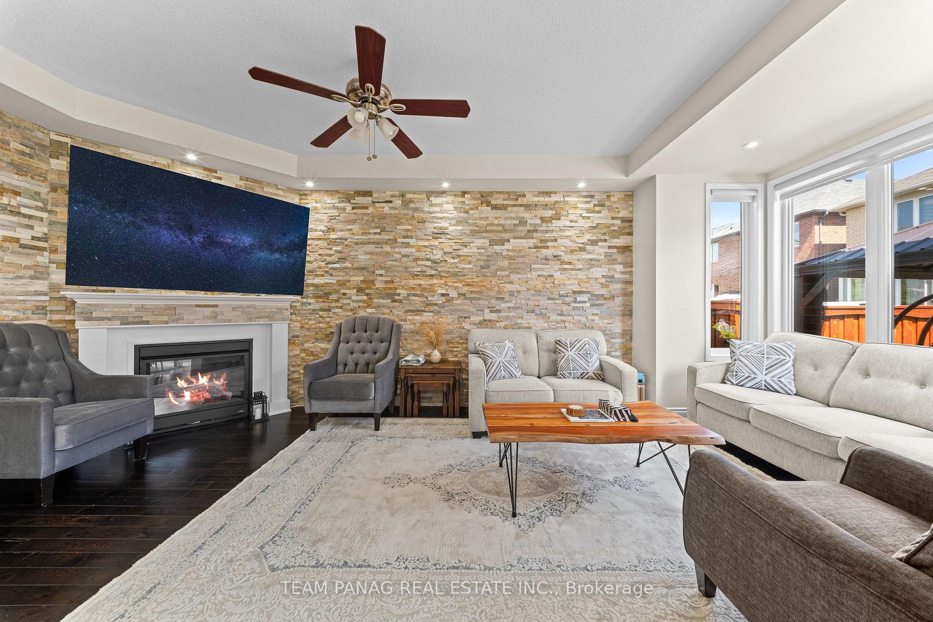 Photo 18 of 13 Seafair Crescent, Brampton, Fletcher's West — HOMEH