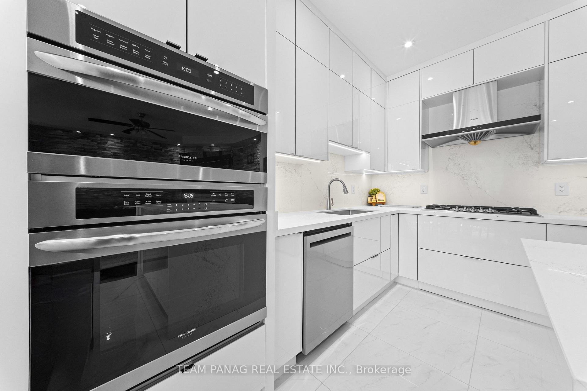 Photo 20 of 13 Seafair Crescent, Brampton, Fletcher's West — HOMEH