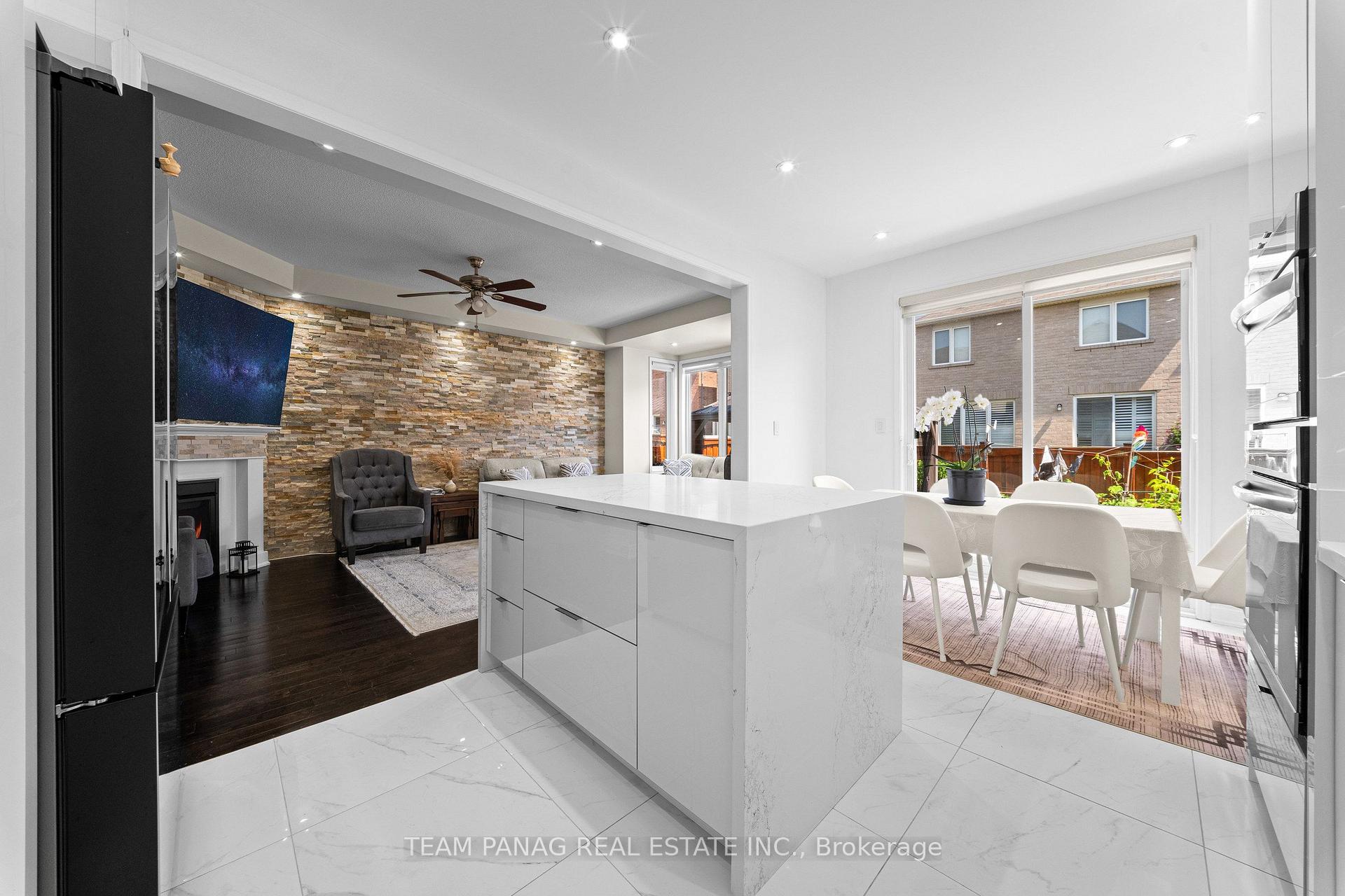 Photo 22 of 13 Seafair Crescent, Brampton, Fletcher's West — HOMEH