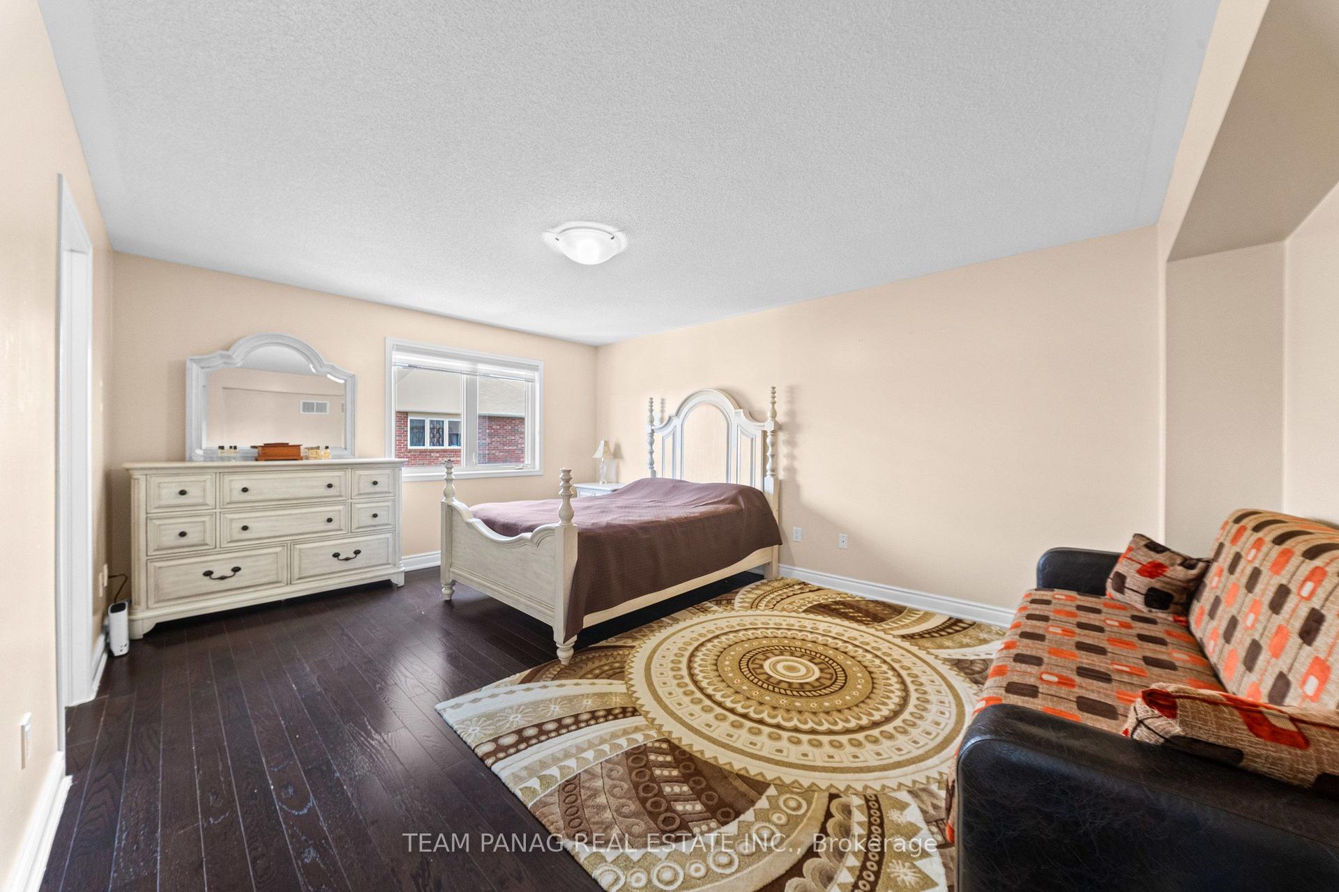 Photo 28 of 13 Seafair Crescent, Brampton, Fletcher's West — HOMEH
