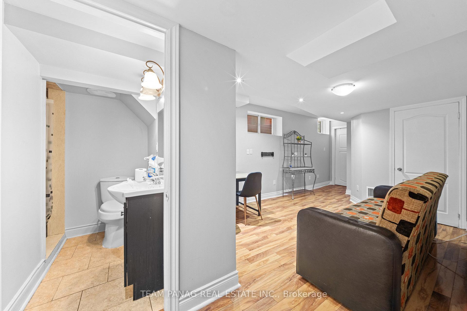Photo 46 of 13 Seafair Crescent, Brampton, Fletcher's West — HOMEH