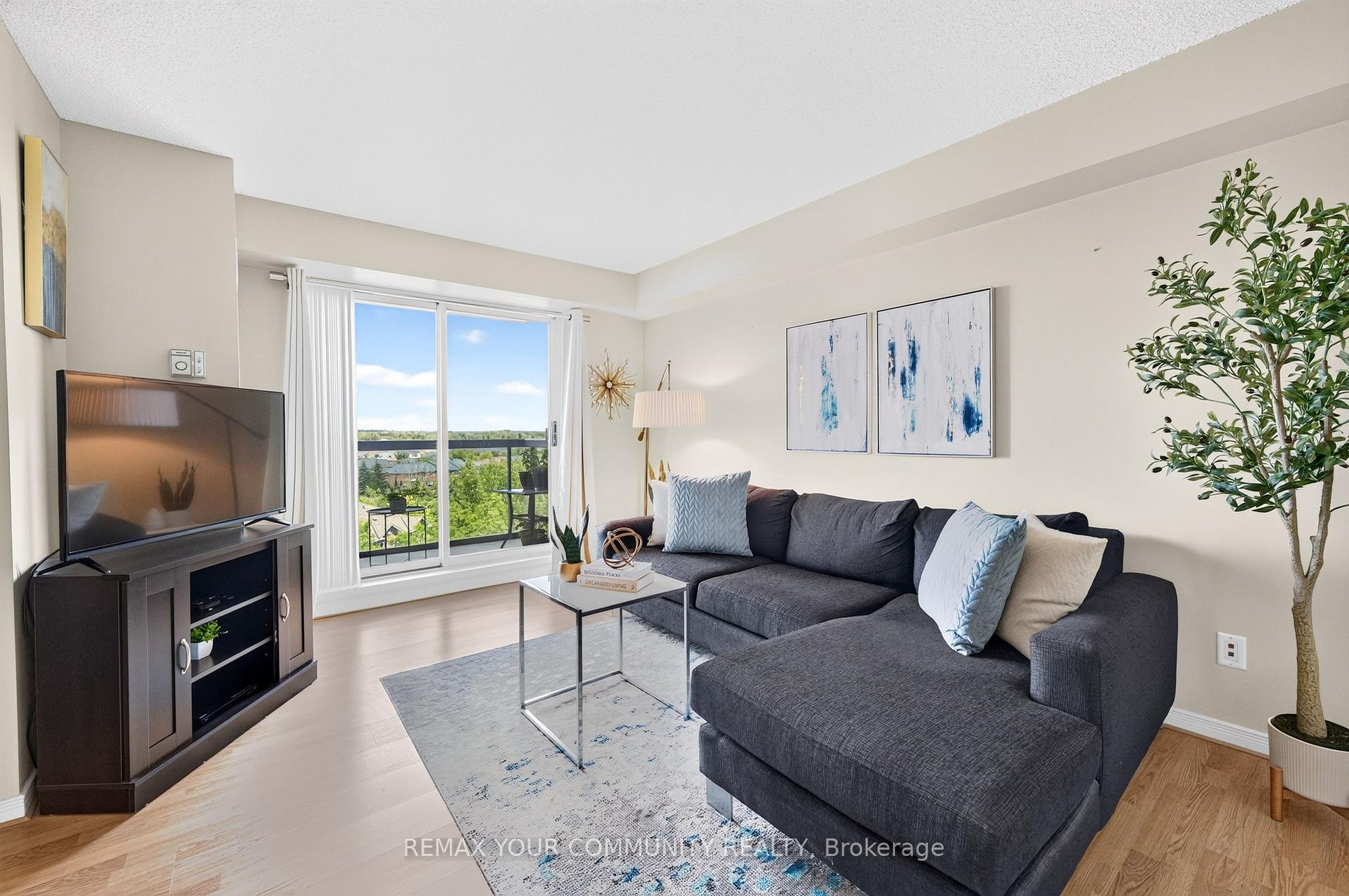Photo 6 of Unit 721, 3 Ellesmere Street, Richmond Hill, Langstaff — HOMEH