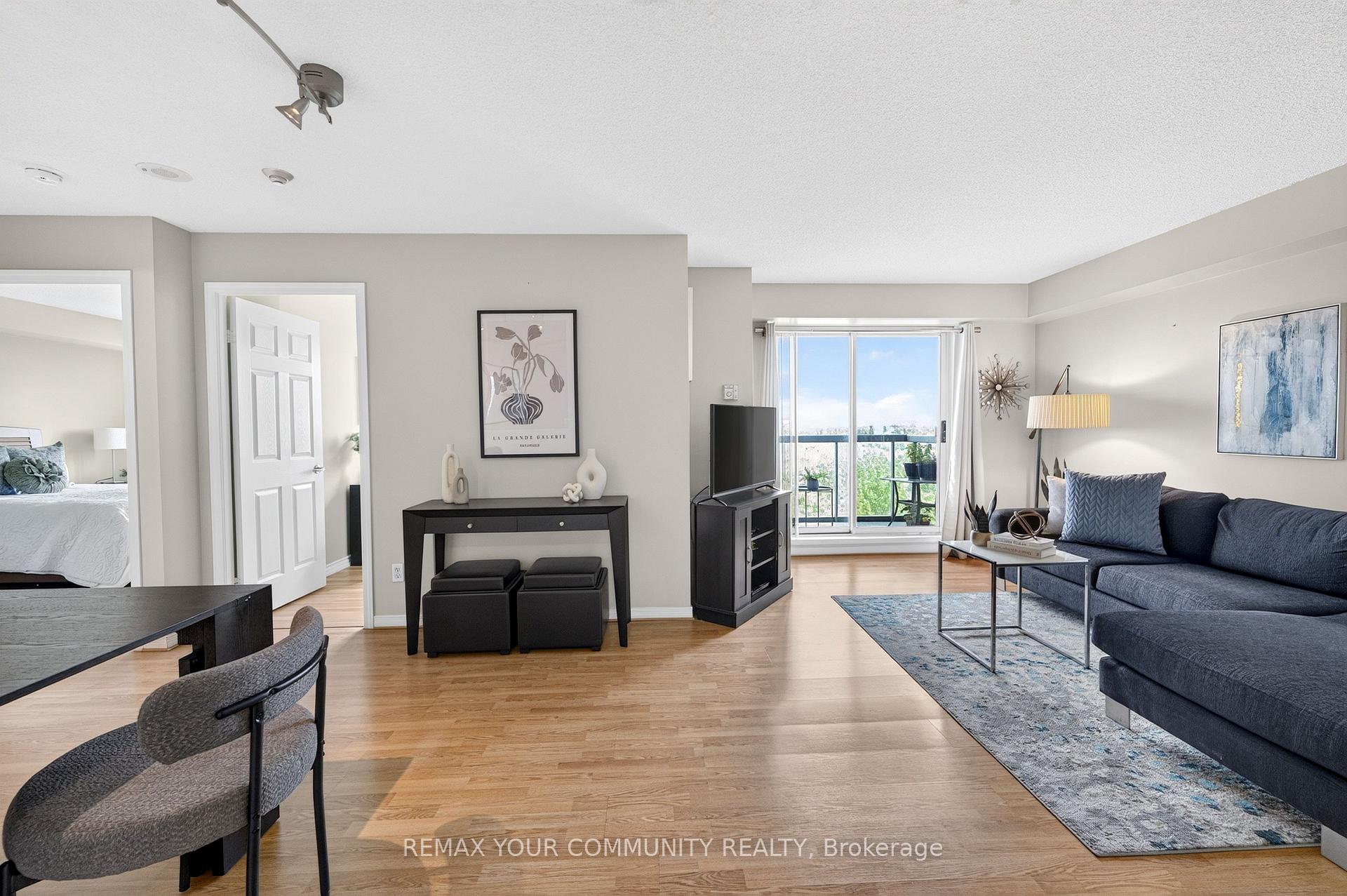 Photo 10 of Unit 721, 3 Ellesmere Street, Richmond Hill, Langstaff — HOMEH