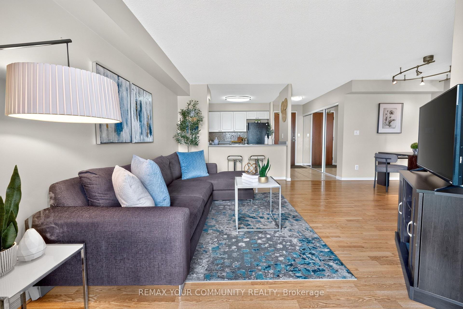 Photo 13 of Unit 721, 3 Ellesmere Street, Richmond Hill, Langstaff — HOMEH