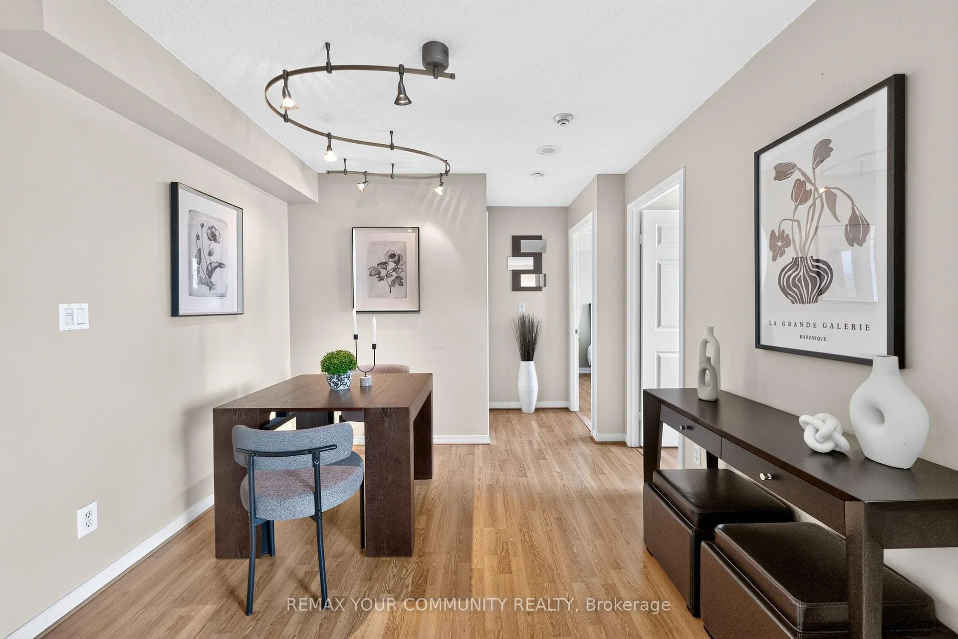 Photo 15 of Unit 721, 3 Ellesmere Street, Richmond Hill, Langstaff — HOMEH