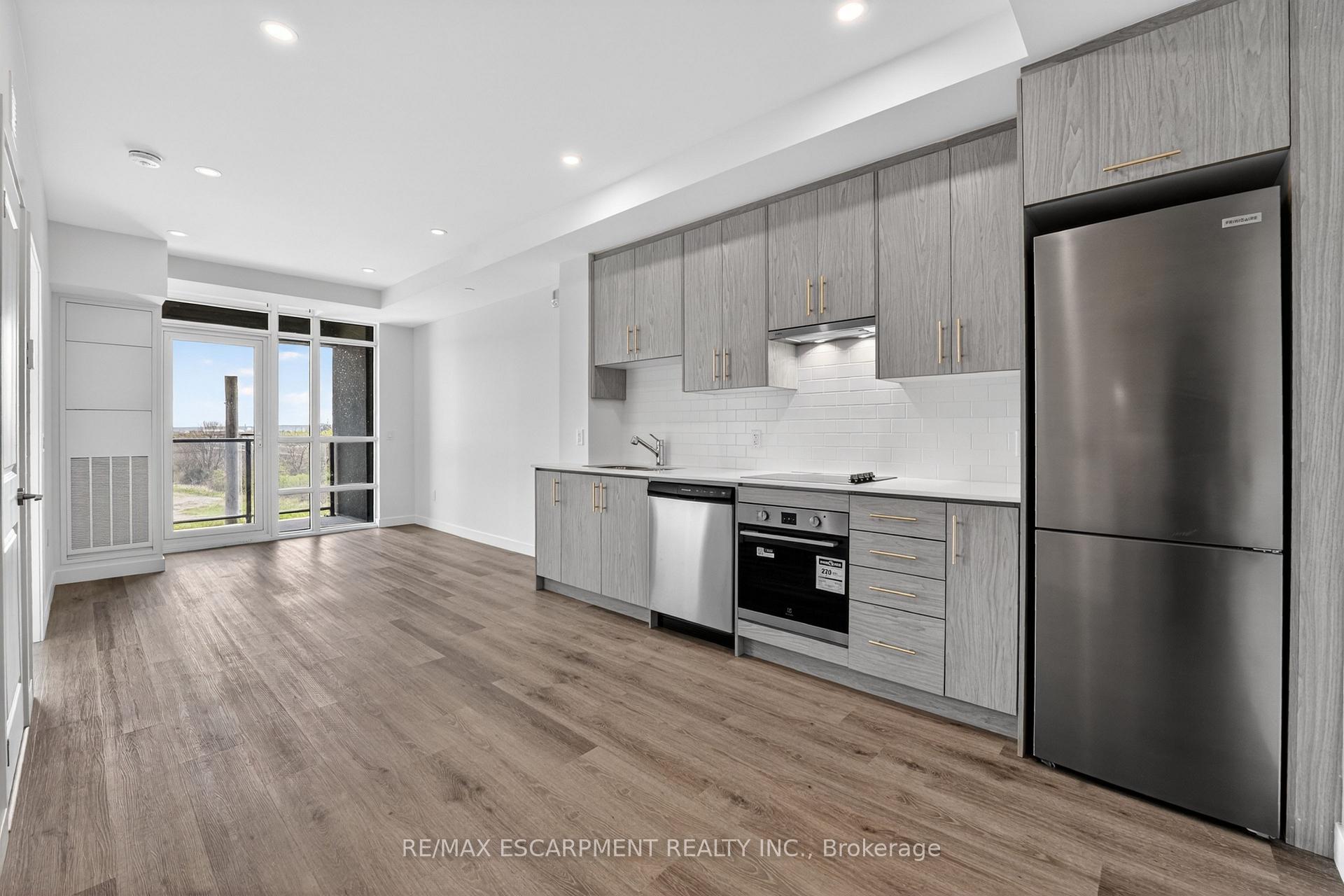 Photo 1 of Unit 321, 461 Green Road, Hamilton, Lakeshore — HOMEH