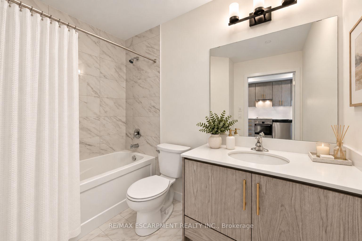 Photo 6 of Unit 321, 461 Green Road, Hamilton, Lakeshore — HOMEH
