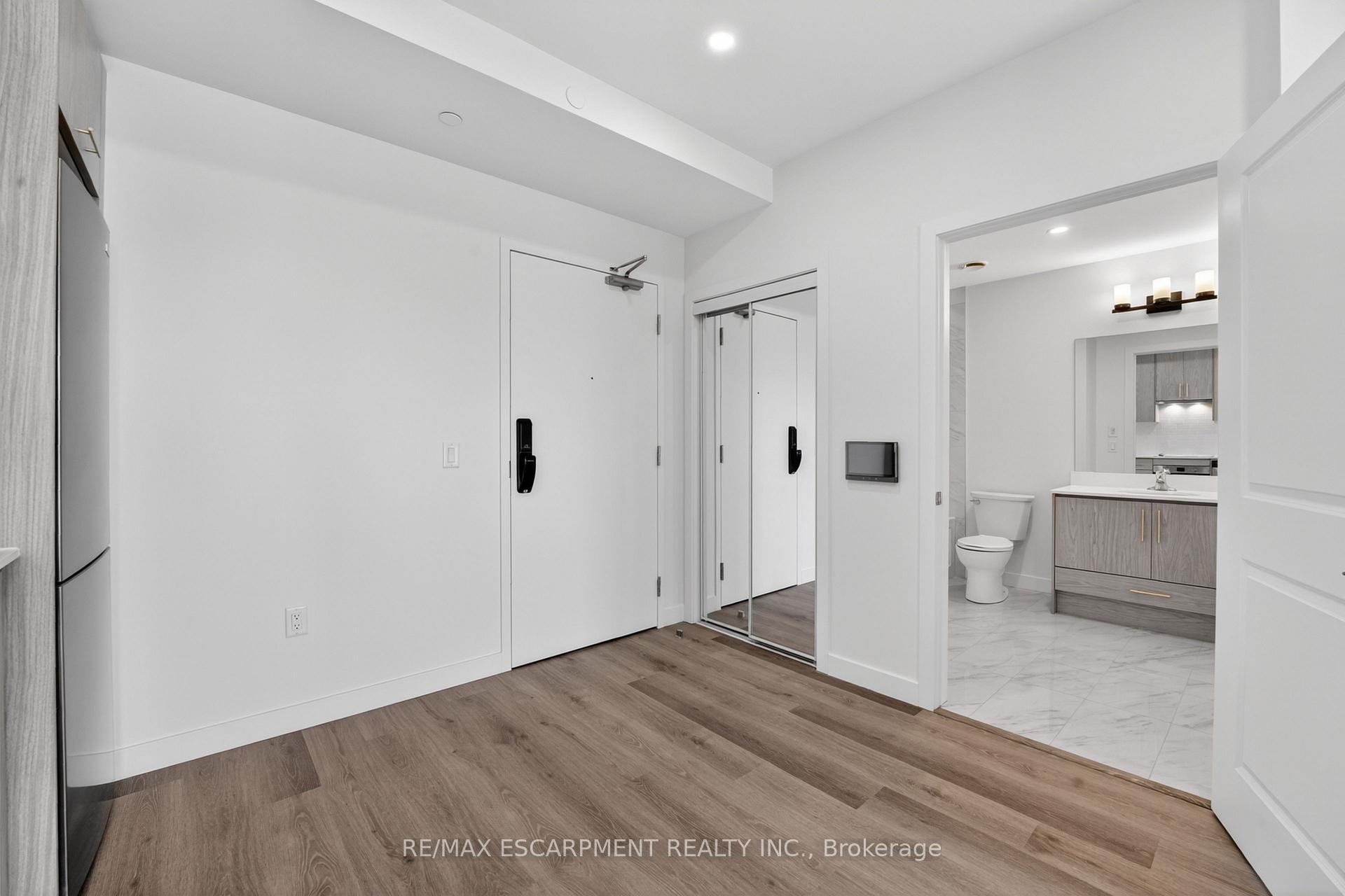 Photo 11 of Unit 321, 461 Green Road, Hamilton, Lakeshore — HOMEH