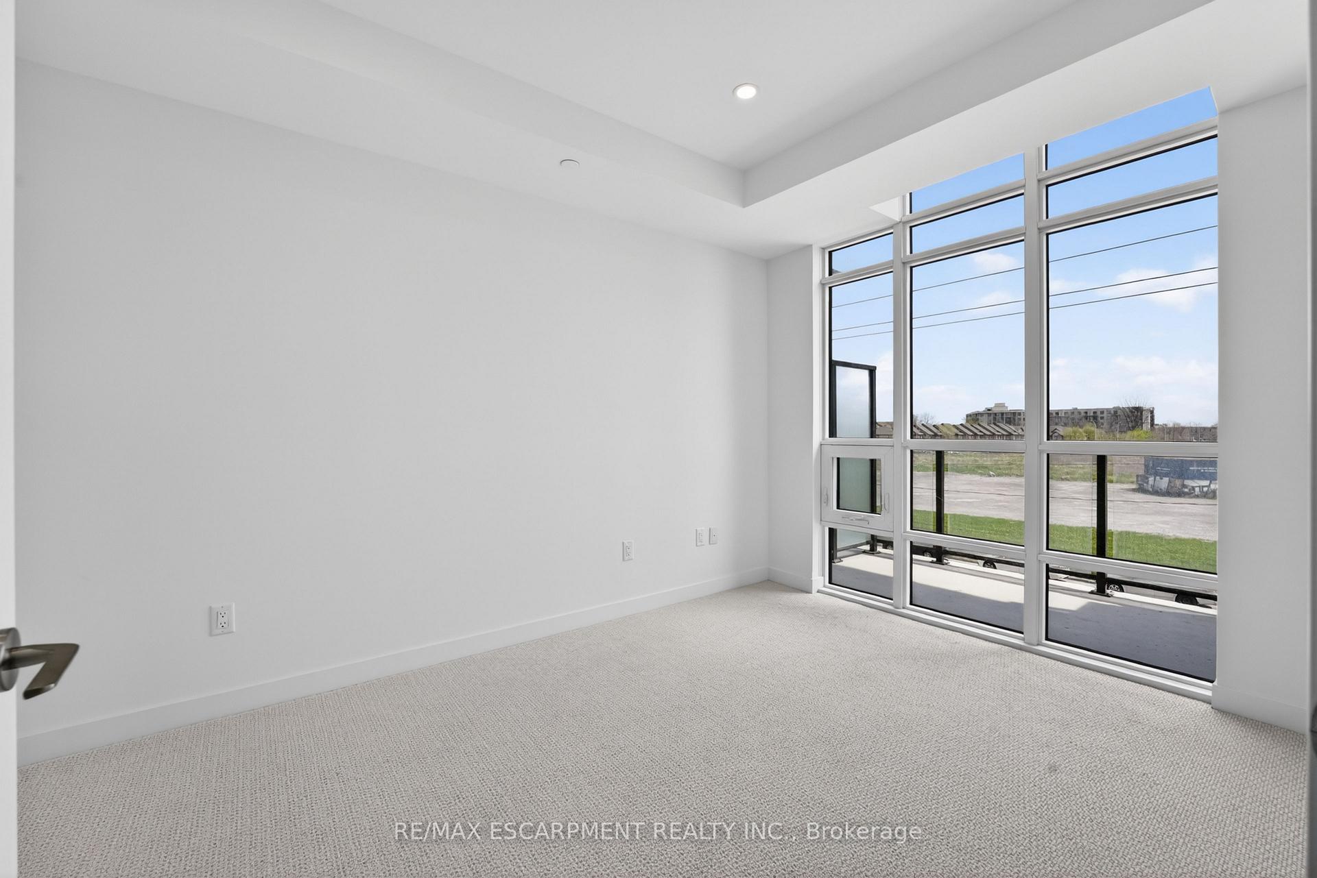 Photo 21 of Unit 321, 461 Green Road, Hamilton, Lakeshore — HOMEH