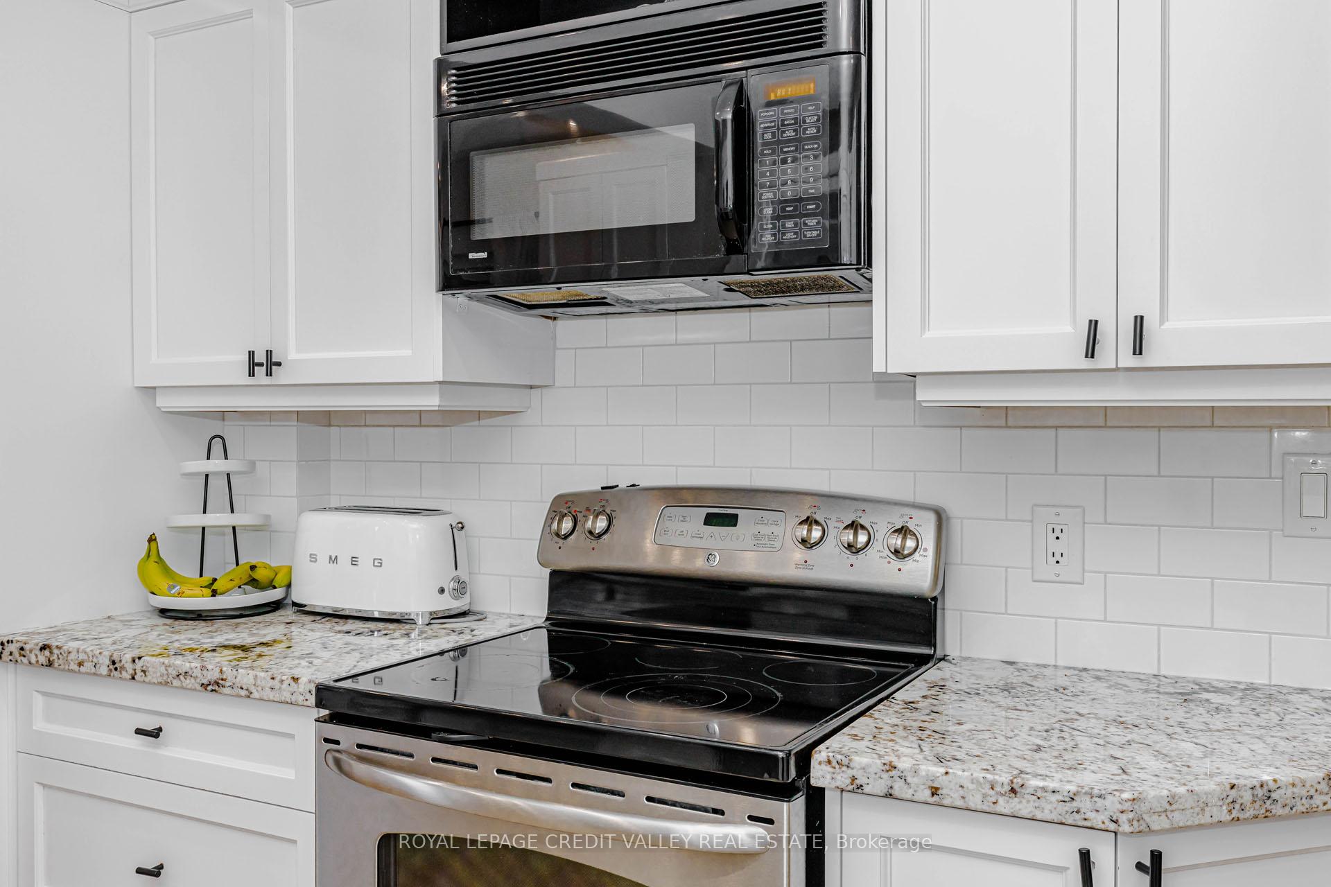 Photo 16 of 85 Derose Avenue, Caledon, Bolton West — HOMEH