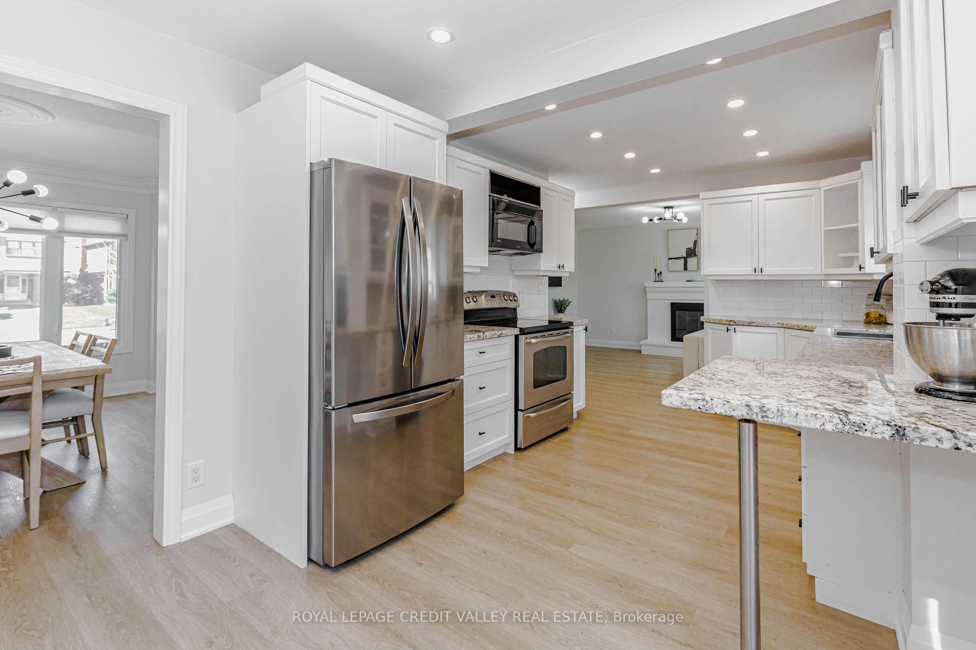 Photo 19 of 85 Derose Avenue, Caledon, Bolton West — HOMEH