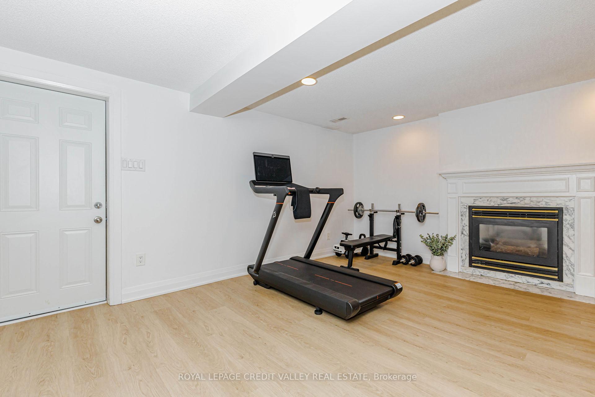 Photo 33 of 85 Derose Avenue, Caledon, Bolton West — HOMEH