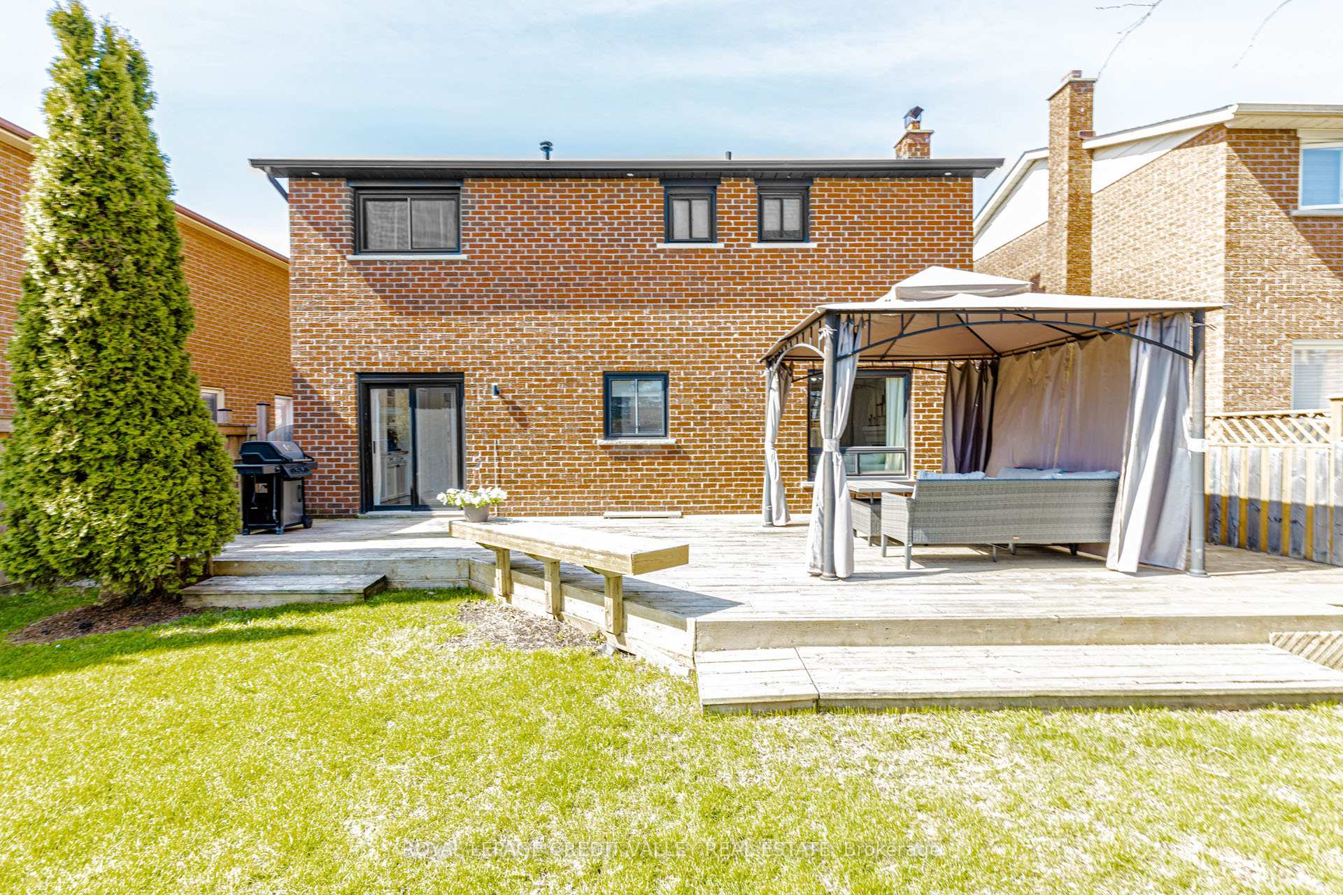 Photo 42 of 85 Derose Avenue, Caledon, Bolton West — HOMEH