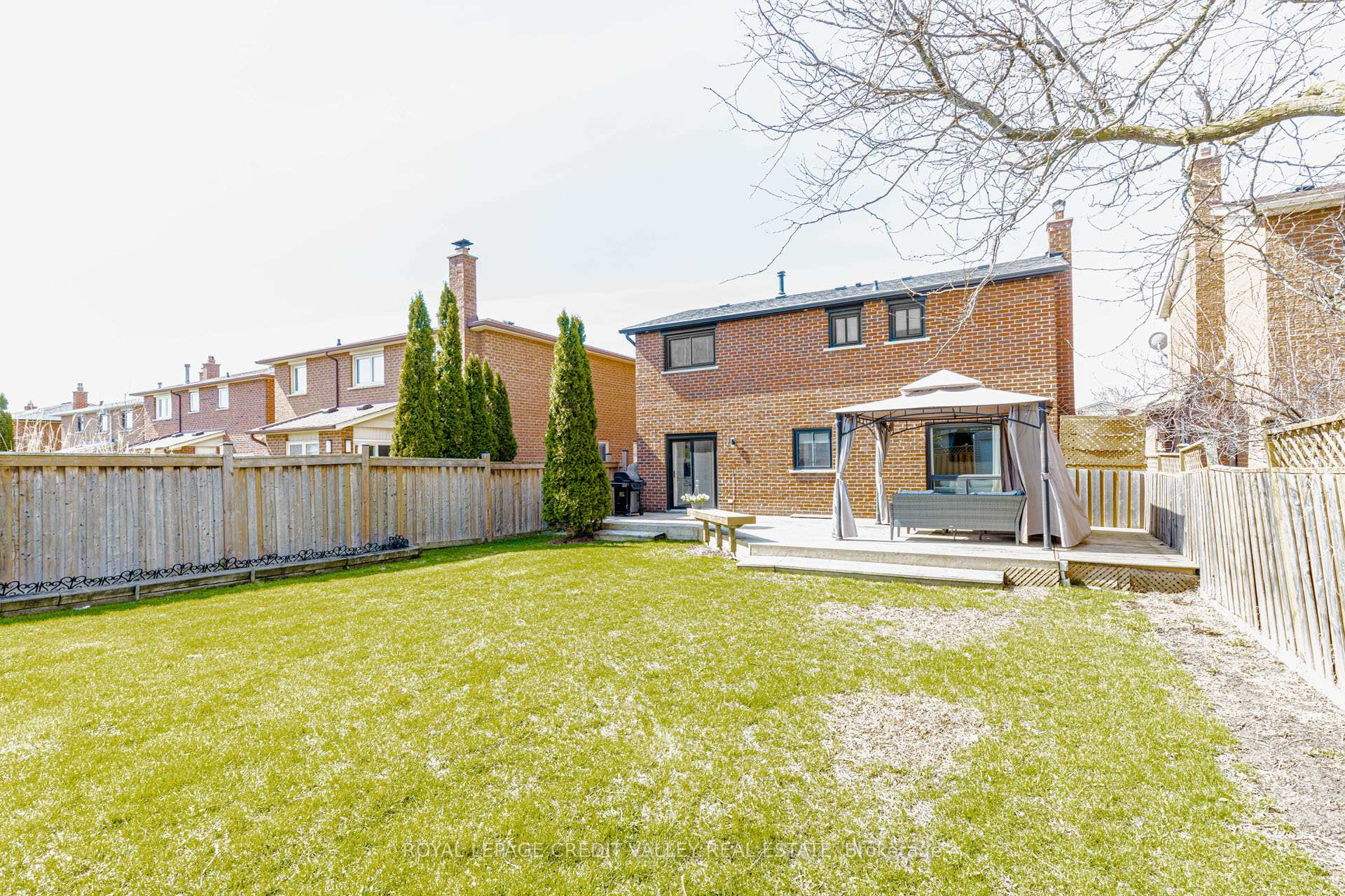 Photo 46 of 85 Derose Avenue, Caledon, Bolton West — HOMEH