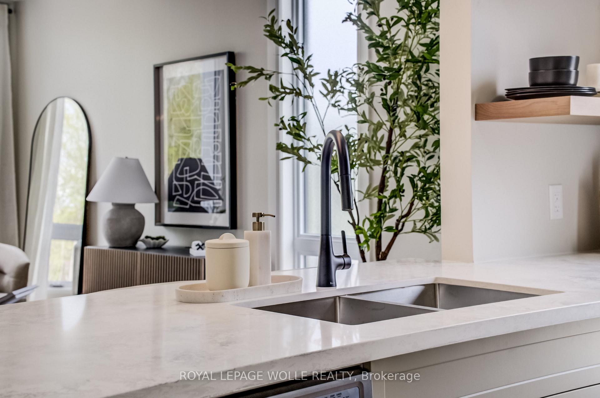 Photo 7 of Unit UNIT 15 (THE GROVE), 210 Heritage Drive, Kitchener, Grand River North — HOMEH
