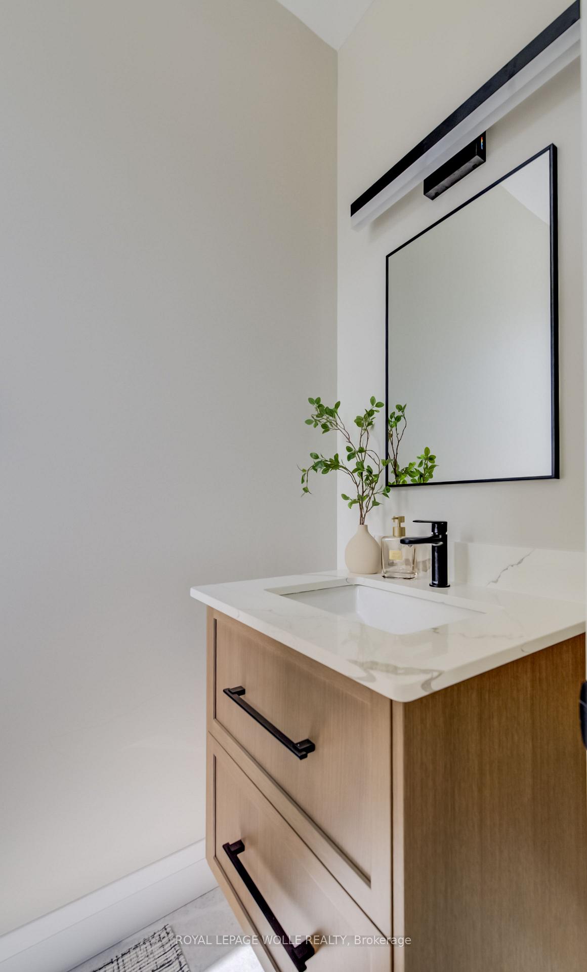Photo 15 of Unit UNIT 15 (THE GROVE), 210 Heritage Drive, Kitchener, Grand River North — HOMEH