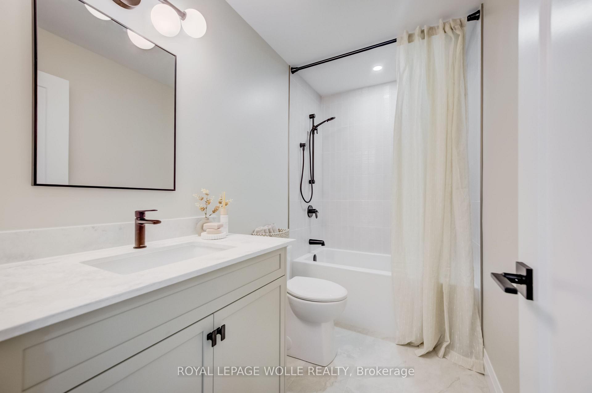 Photo 22 of Unit UNIT 15 (THE GROVE), 210 Heritage Drive, Kitchener, Grand River North — HOMEH