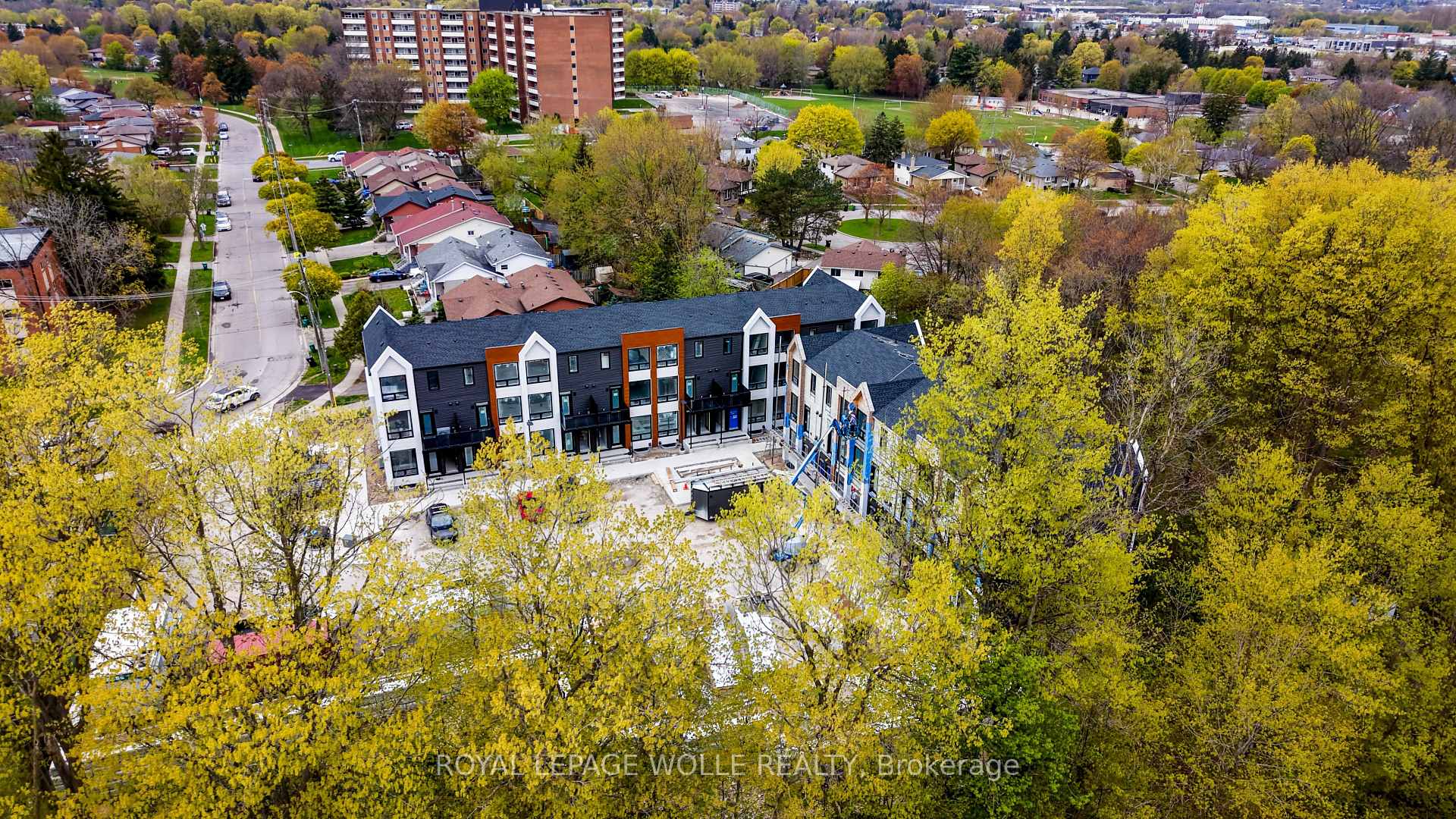 Photo 29 of Unit UNIT 15 (THE GROVE), 210 Heritage Drive, Kitchener, Grand River North — HOMEH