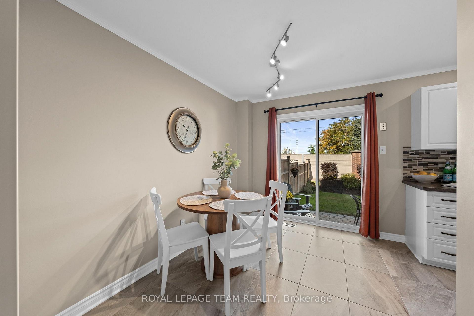 Photo 14 of 80 Montana Way, Ottawa, Barrhaven - Longfields — HOMEH