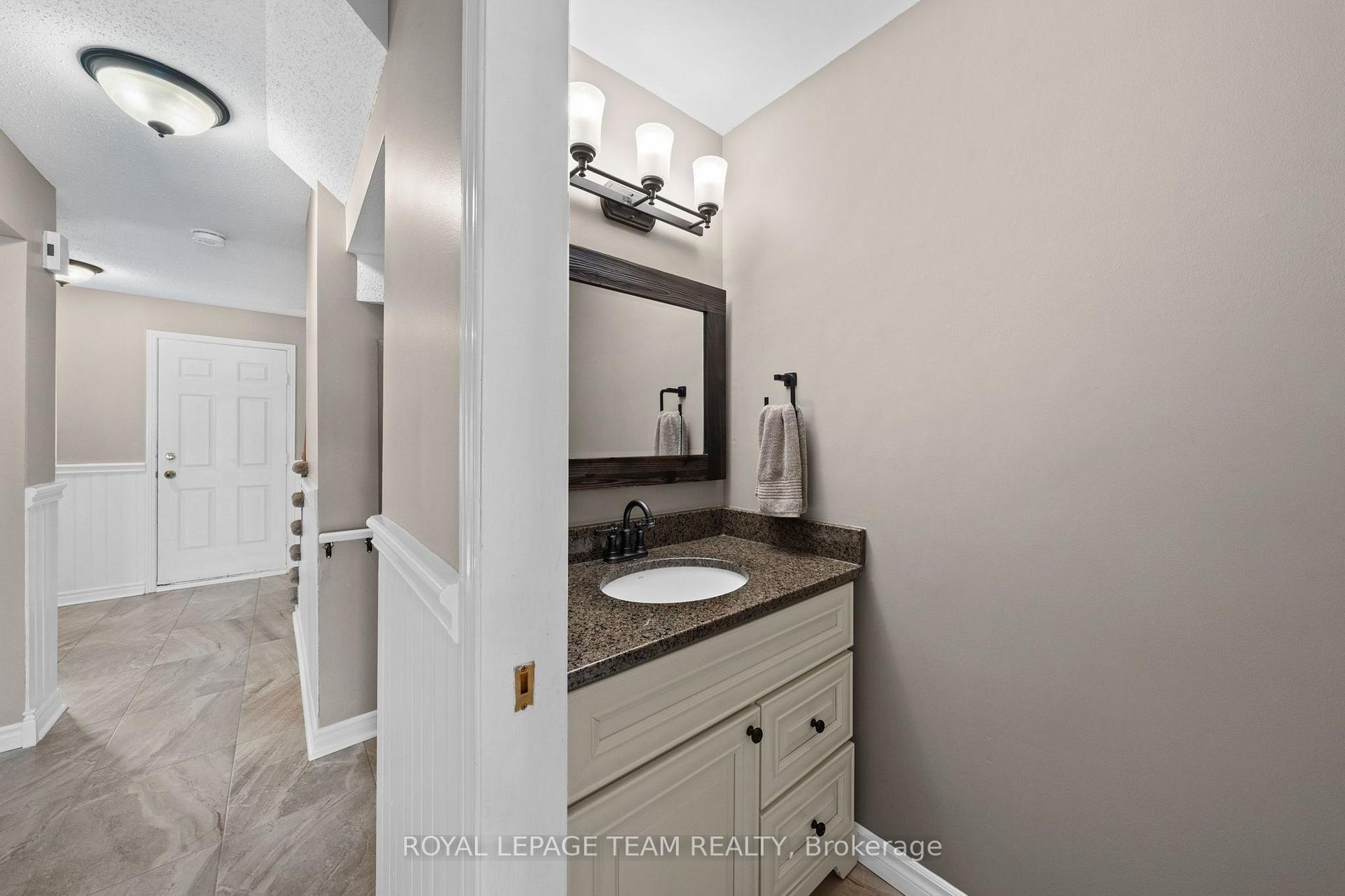 Photo 20 of 80 Montana Way, Ottawa, Barrhaven - Longfields — HOMEH