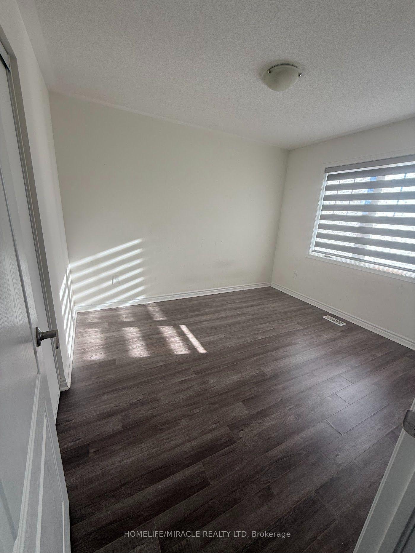 Photo 7 of 69 Benhurst Crescent, Brampton, Northwest Brampton — HOMEH