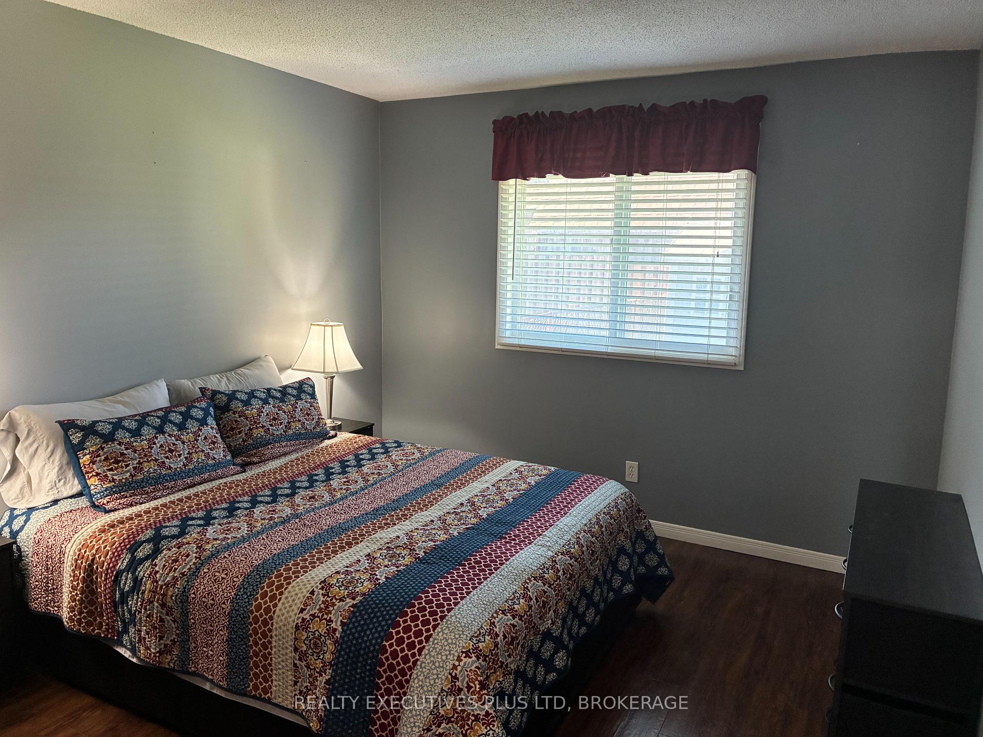 Photo 30 of 94 Carriage Road, St. Catharines, Secord Woods — HOMEH