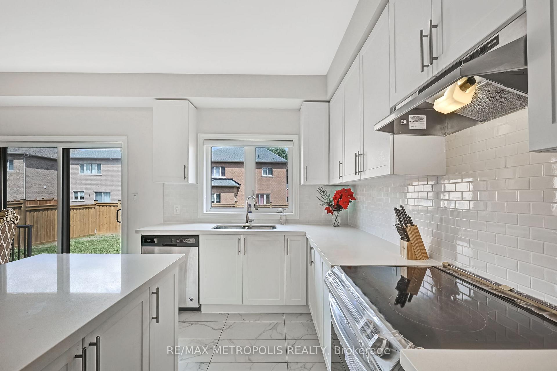 Photo 15 of 15 Douglas Kemp Crescent, Clarington, Bowmanville — HOMEH
