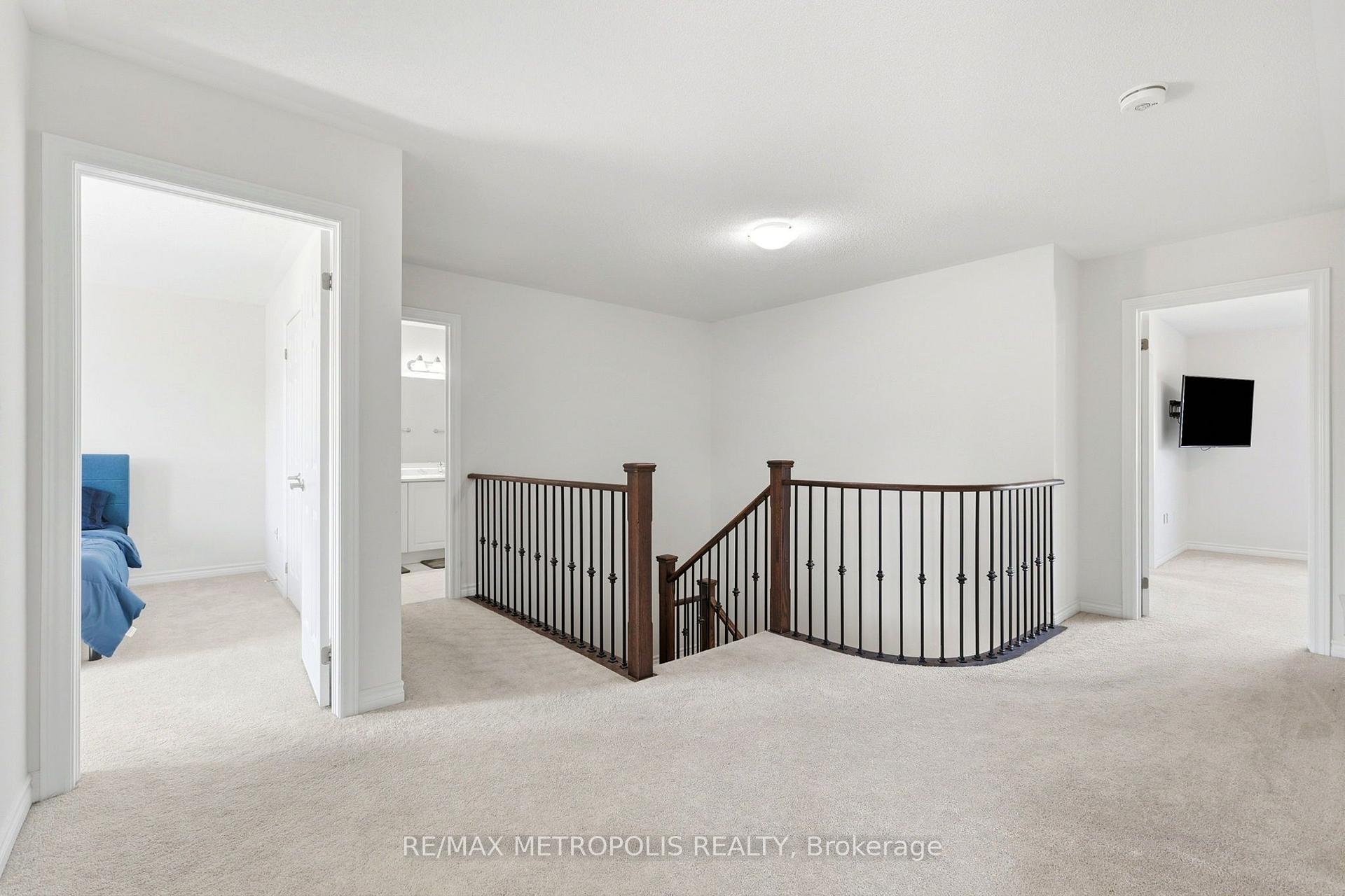 Photo 19 of 15 Douglas Kemp Crescent, Clarington, Bowmanville — HOMEH