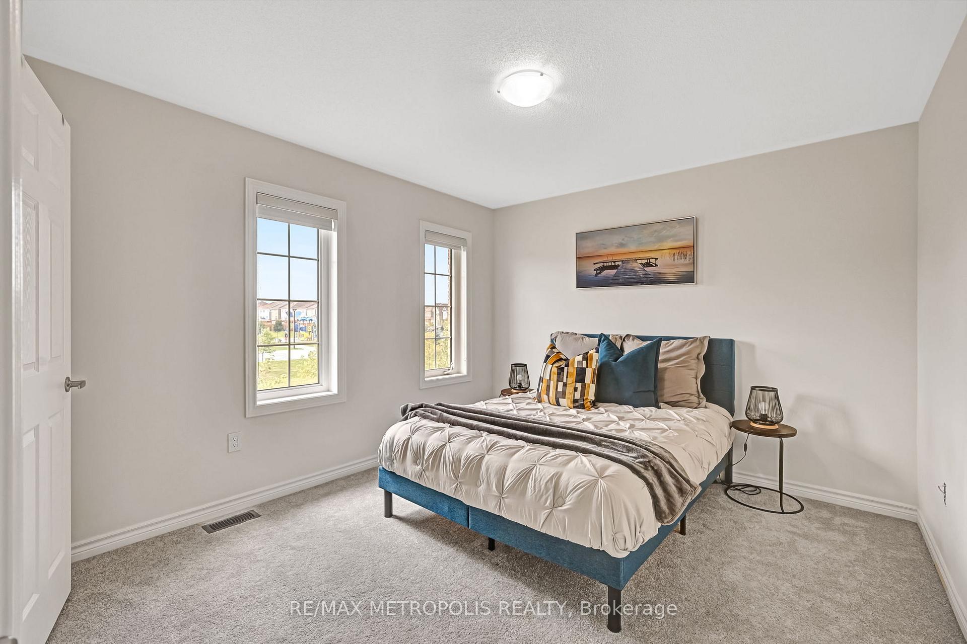 Photo 22 of 15 Douglas Kemp Crescent, Clarington, Bowmanville — HOMEH